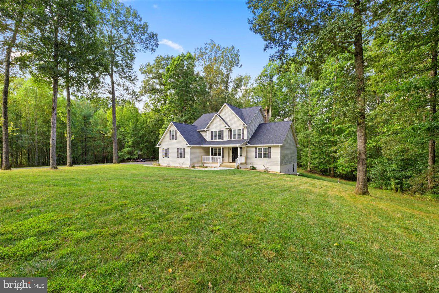 THE WATERS AT LAKE ANNA - Residential