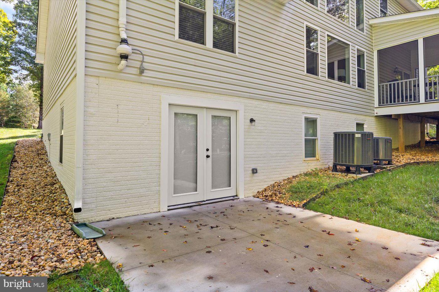 THE WATERS AT LAKE ANNA - Residential