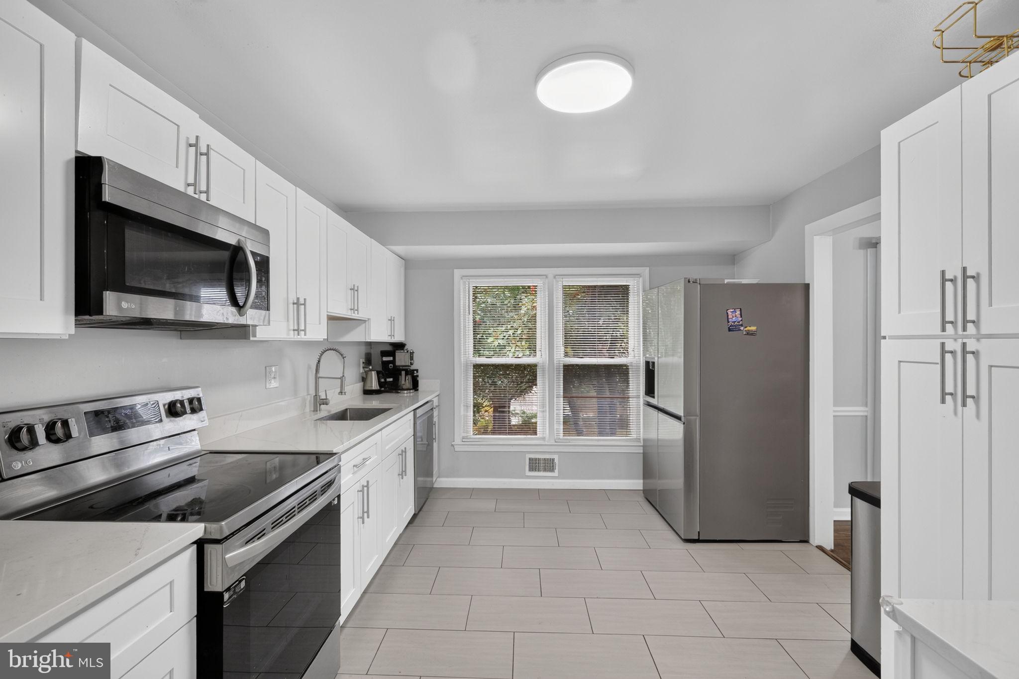 7809 GAMBIER DRIVE