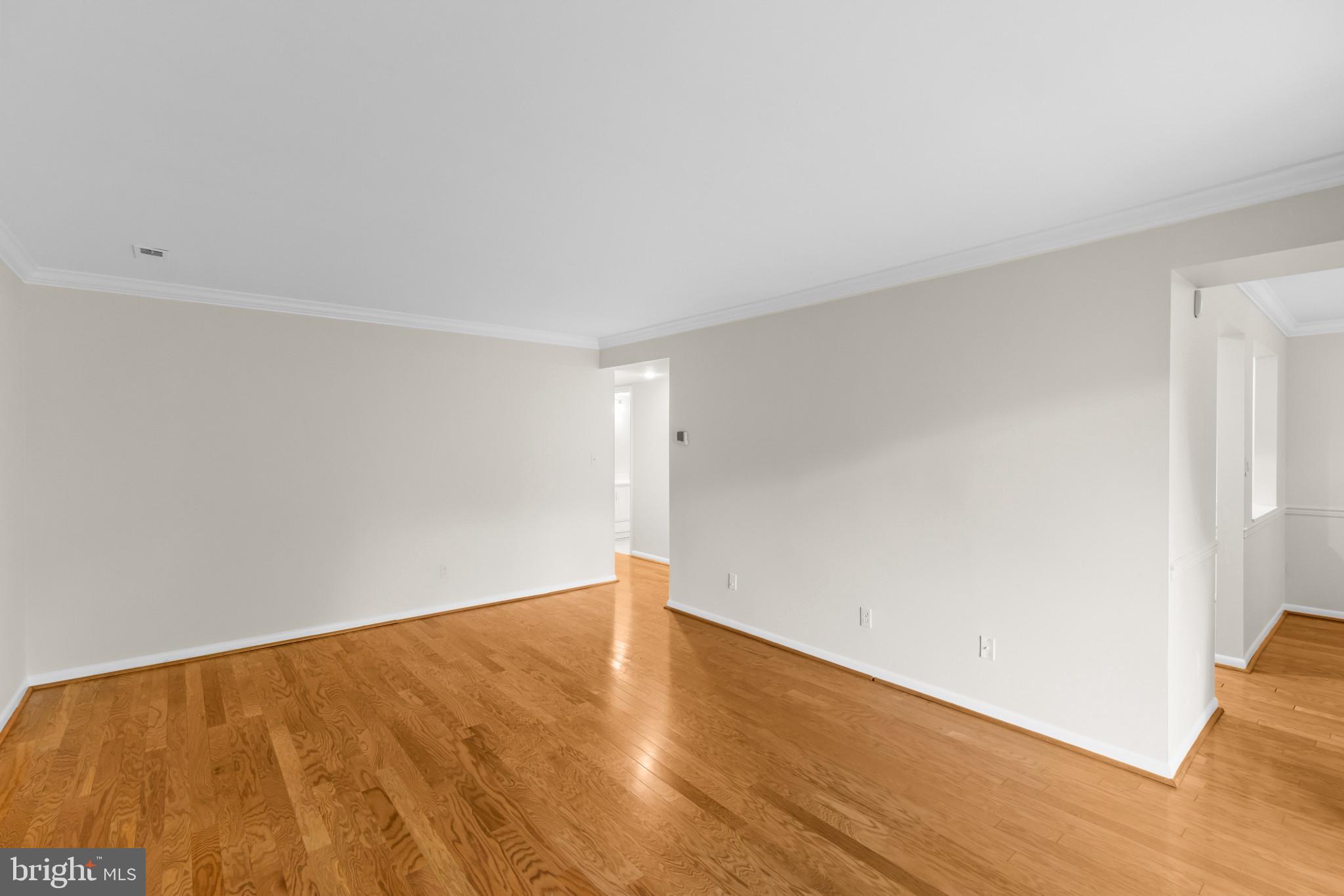 STAPLETON COURT GARDEN - Residential