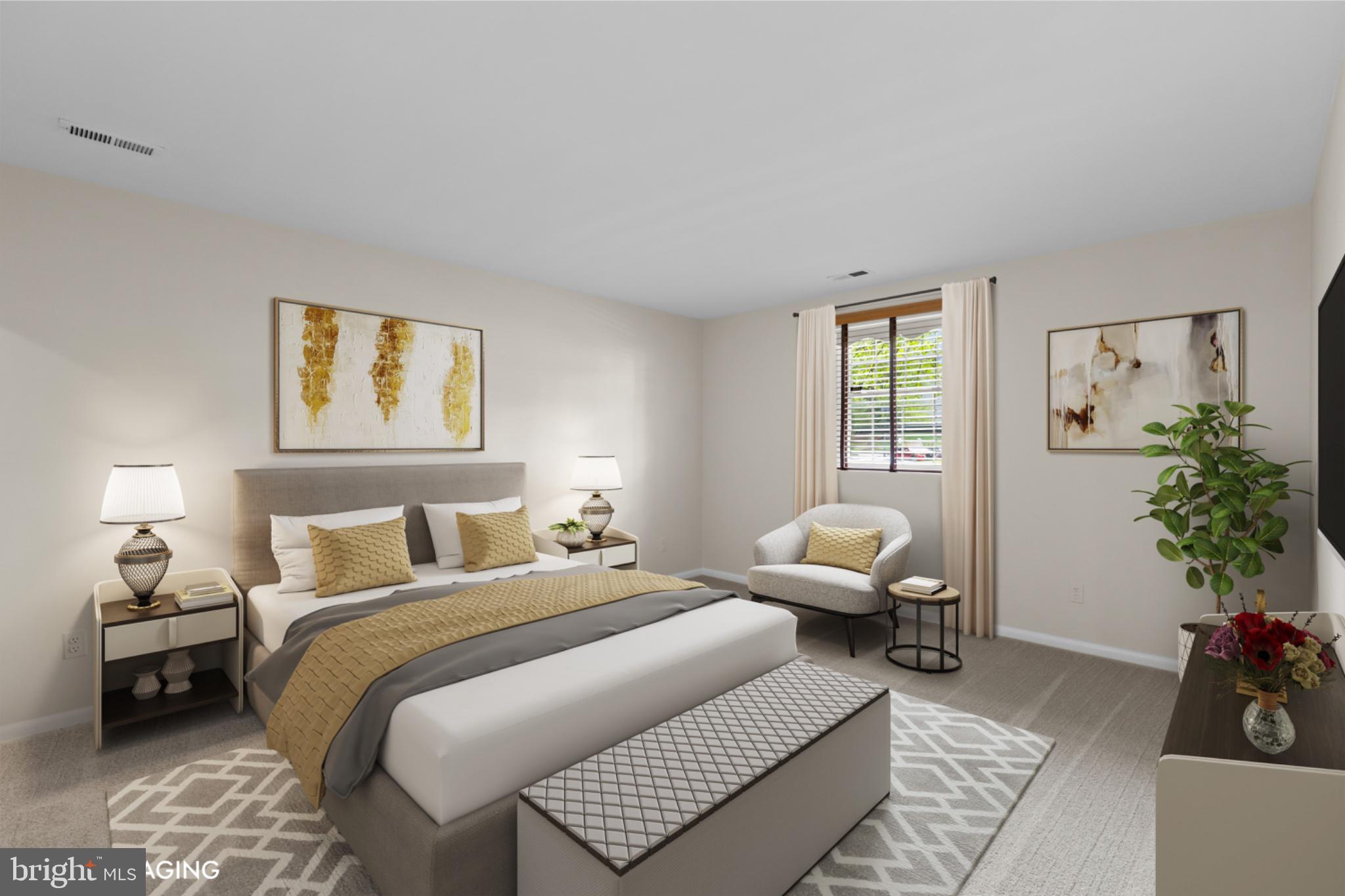 STAPLETON COURT GARDEN - Residential