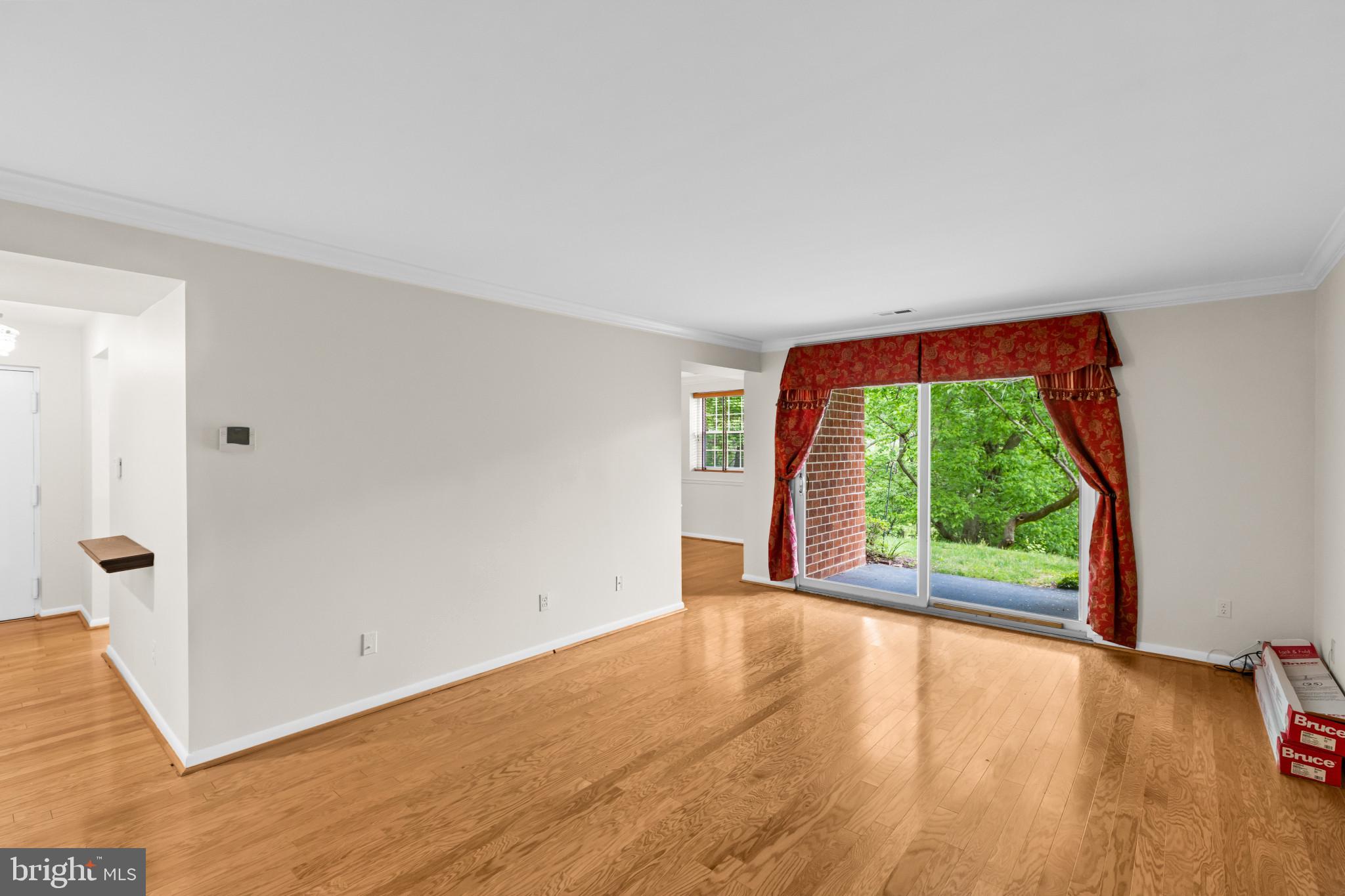 STAPLETON COURT GARDEN - Residential