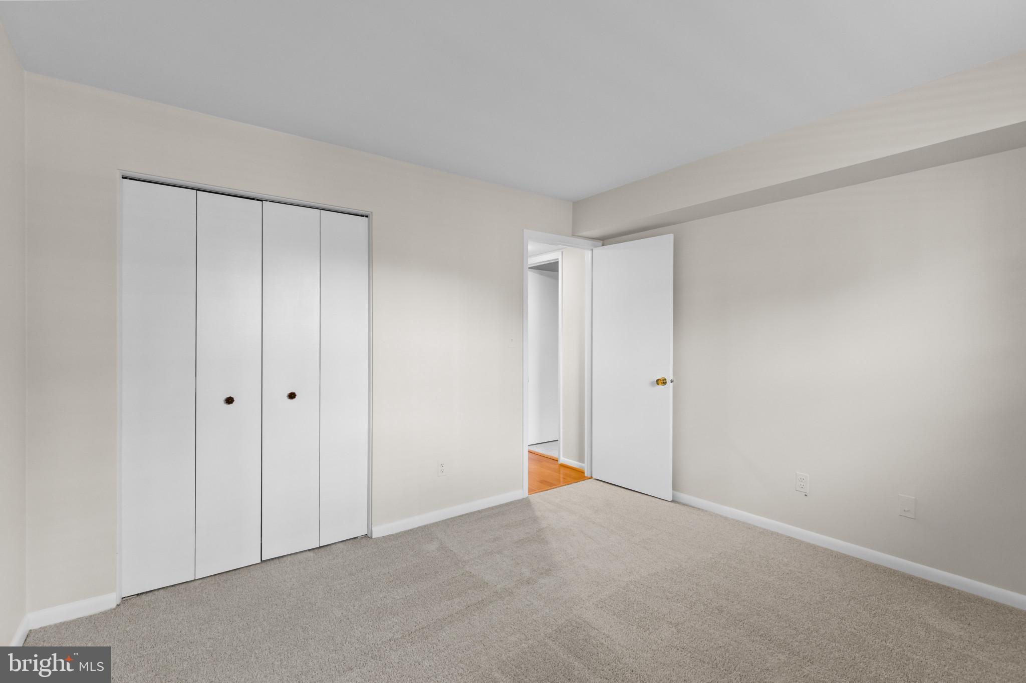 STAPLETON COURT GARDEN - Residential