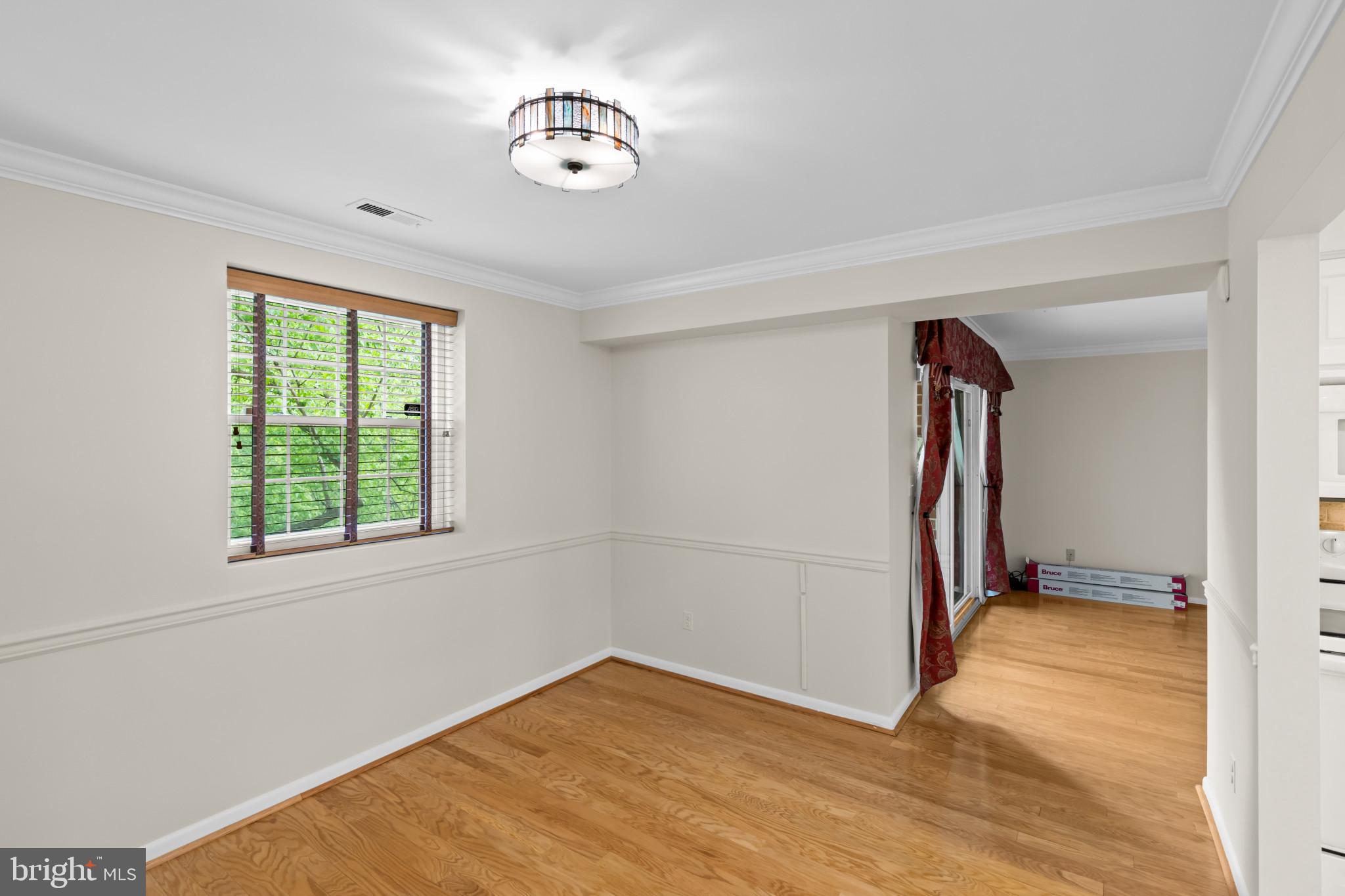 STAPLETON COURT GARDEN - Residential