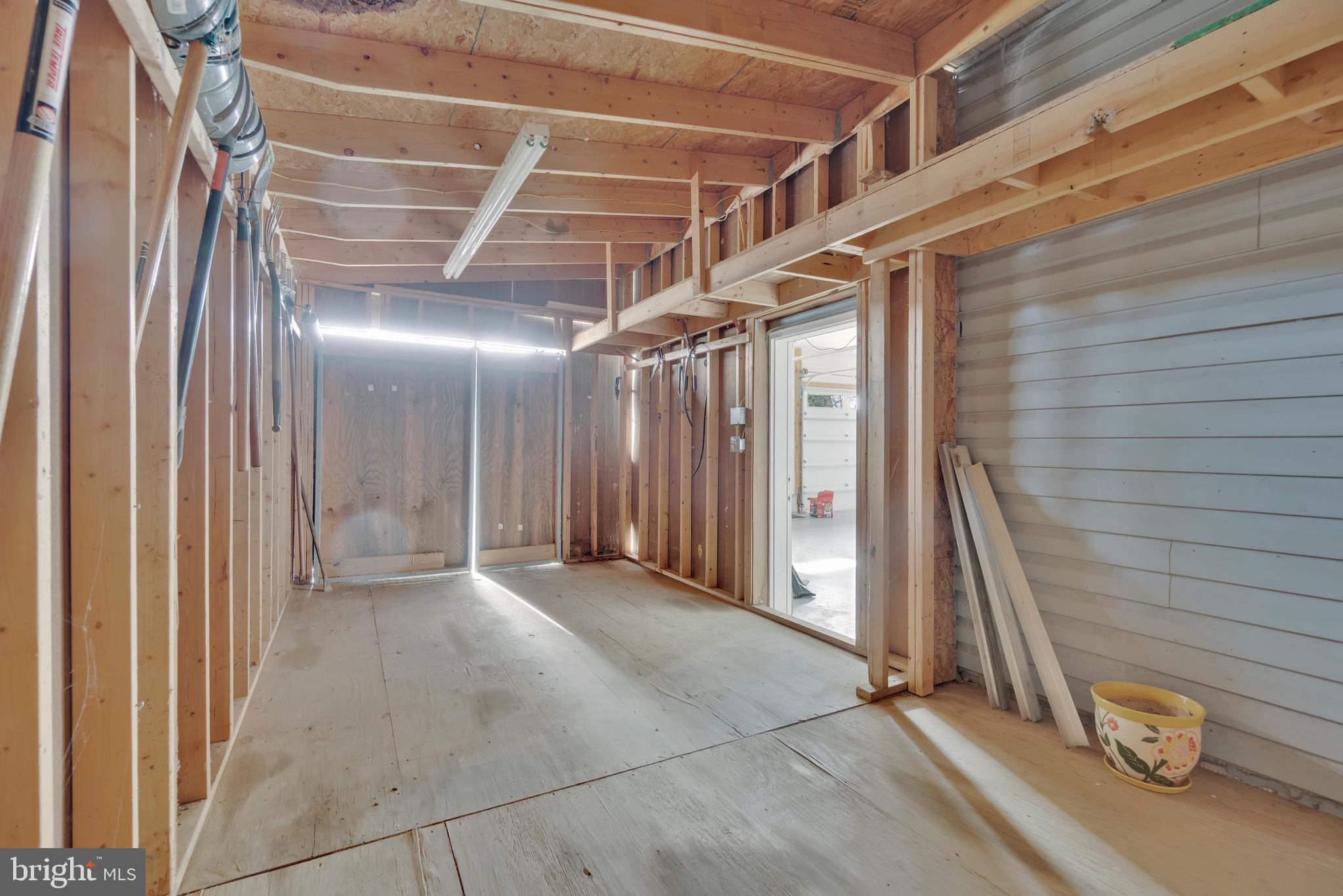 BACK RIVER NECK - Residential