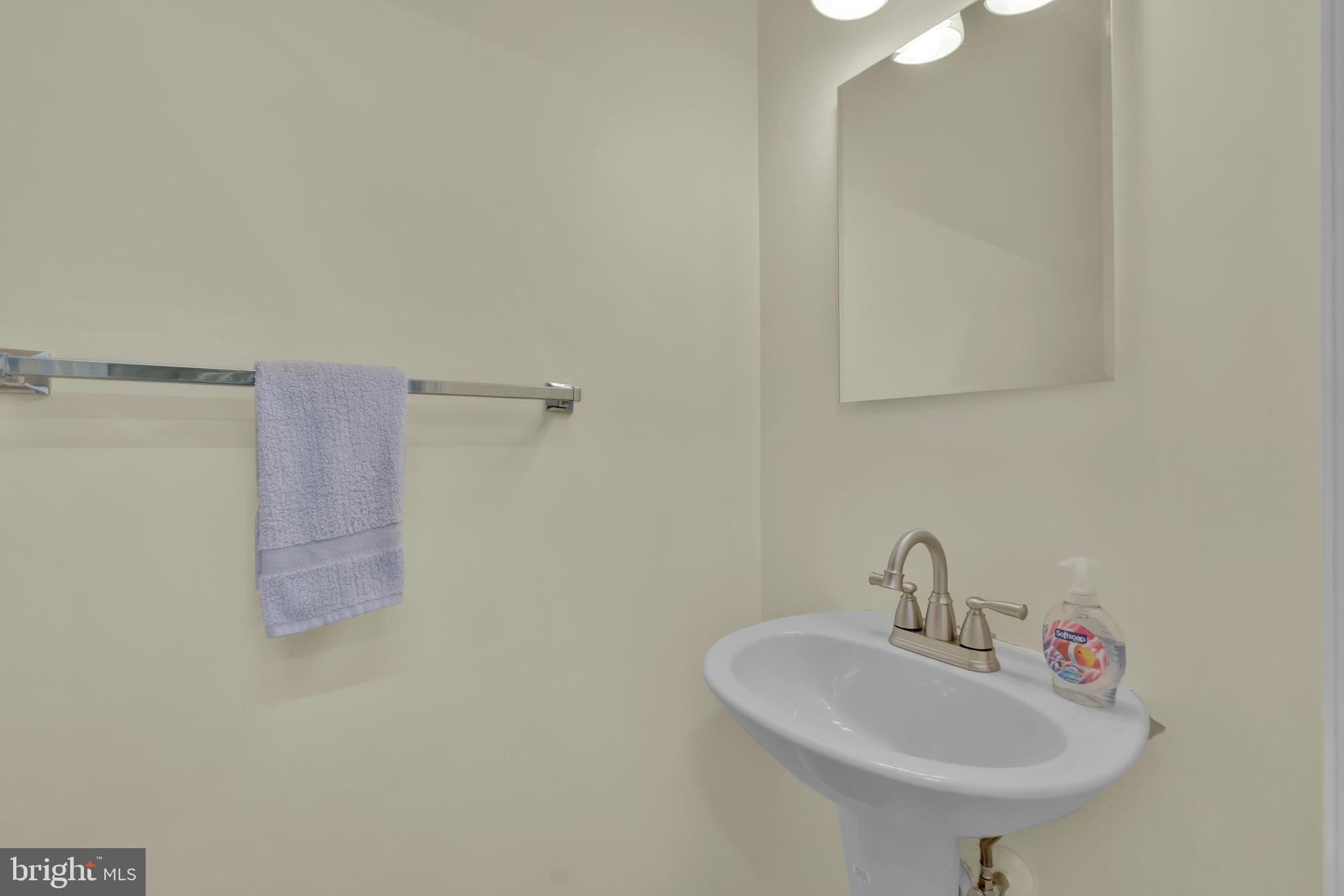 BACK RIVER NECK - Residential