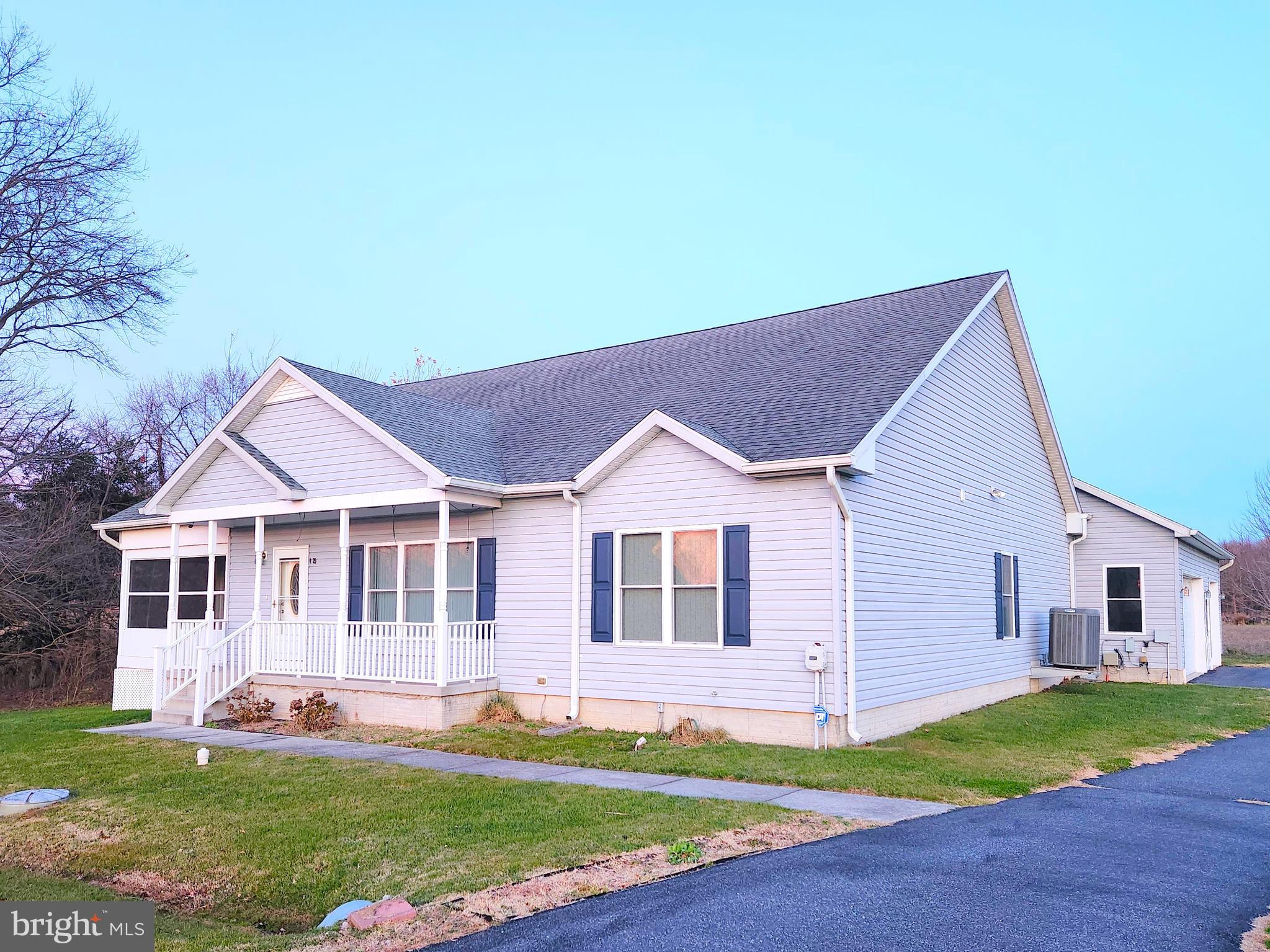 1325 E RIVERSIDE AVENUE