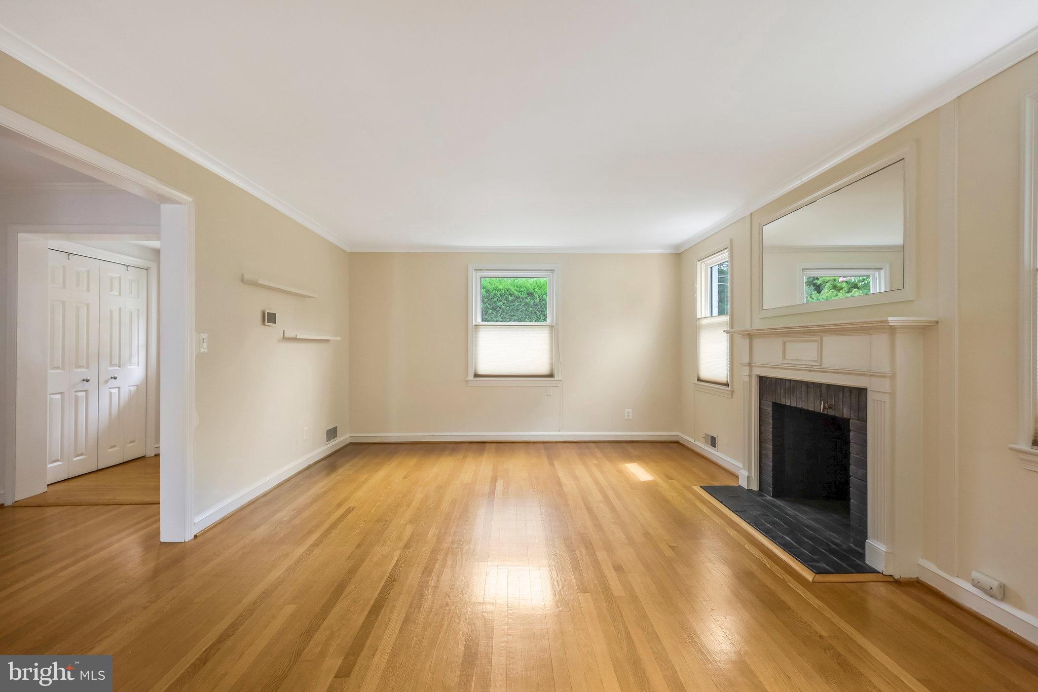 YORKTOWN VILLAGE - Residential Lease