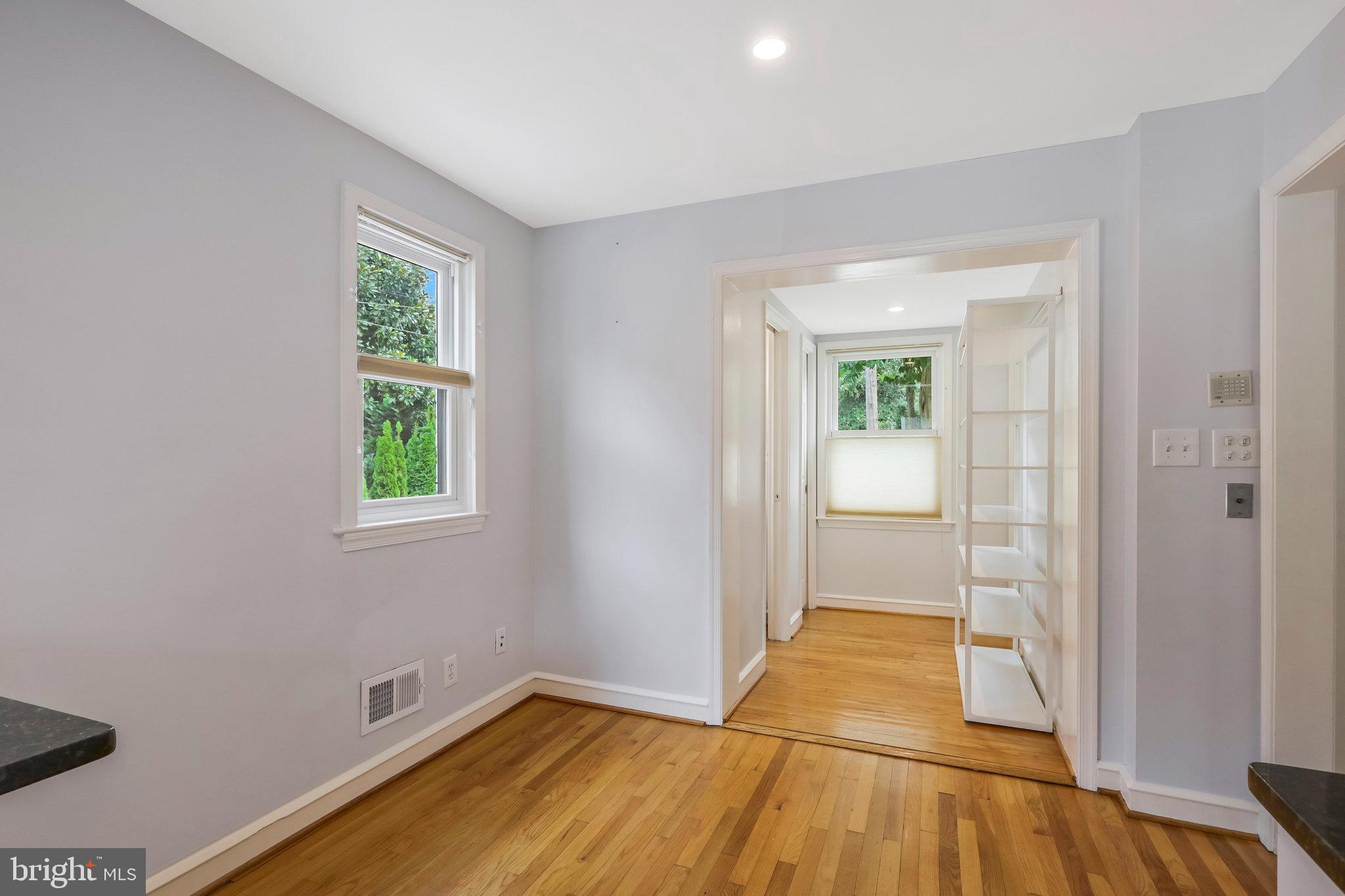 YORKTOWN VILLAGE - Residential Lease