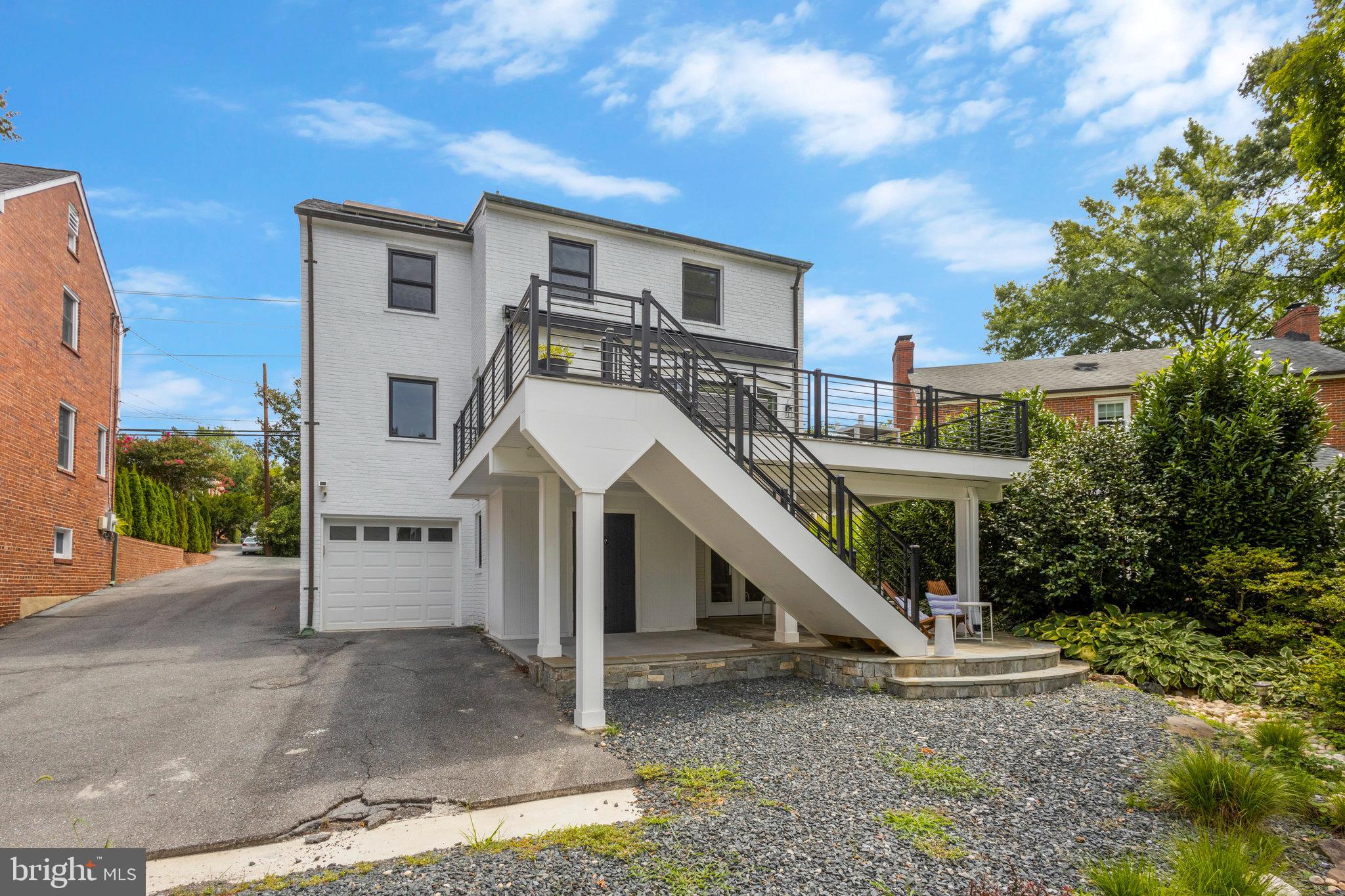 YORKTOWN VILLAGE - Residential Lease