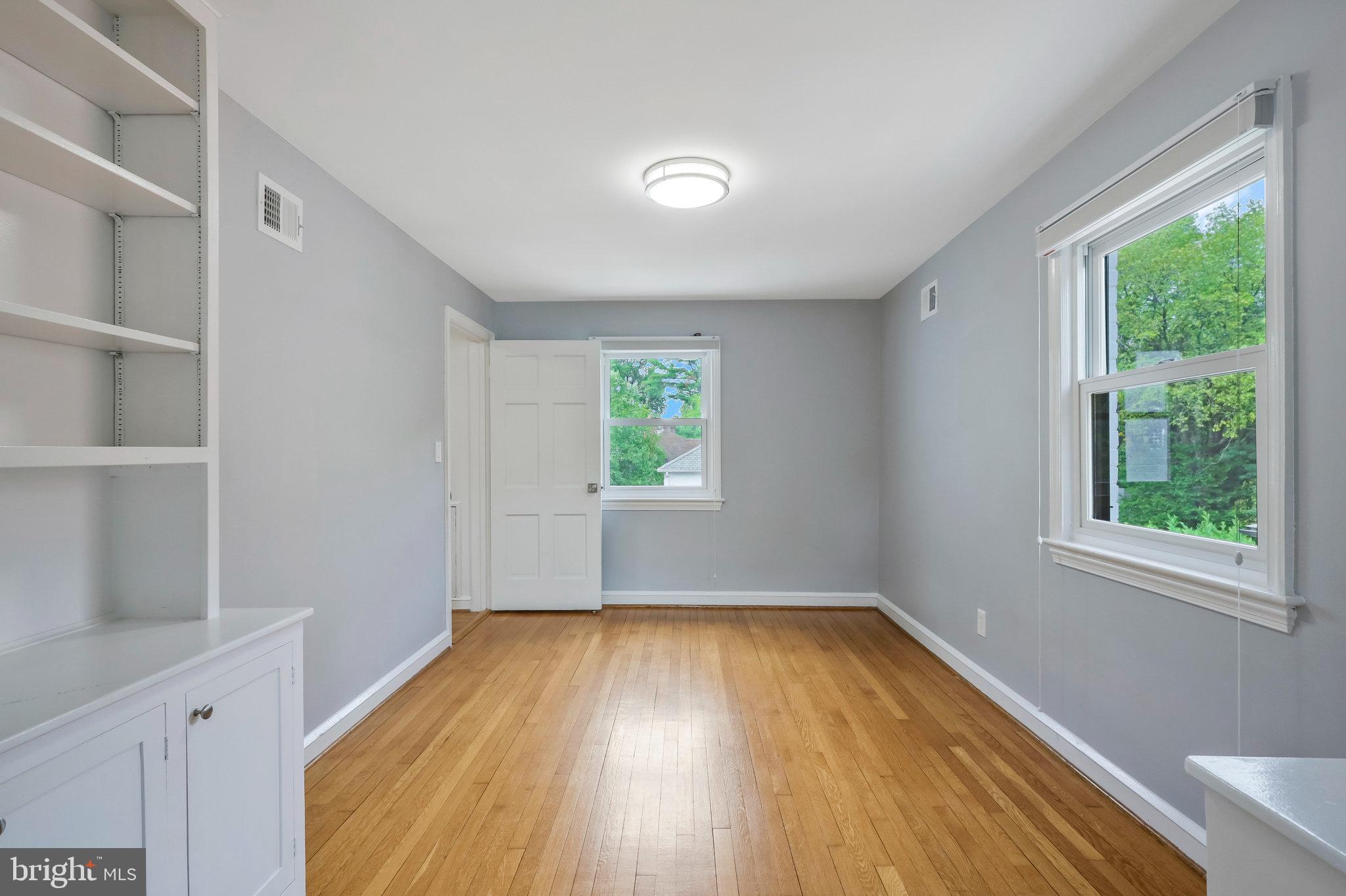 YORKTOWN VILLAGE - Residential Lease