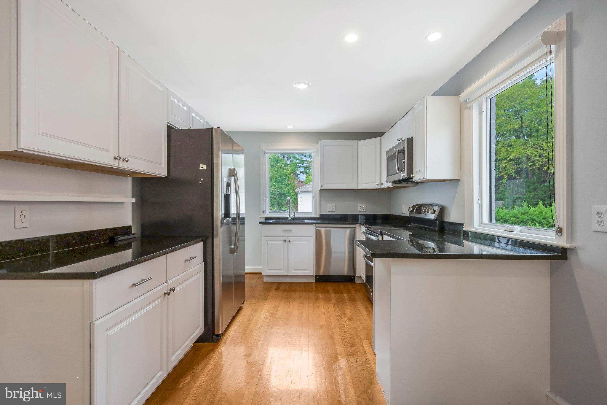 YORKTOWN VILLAGE - Residential Lease