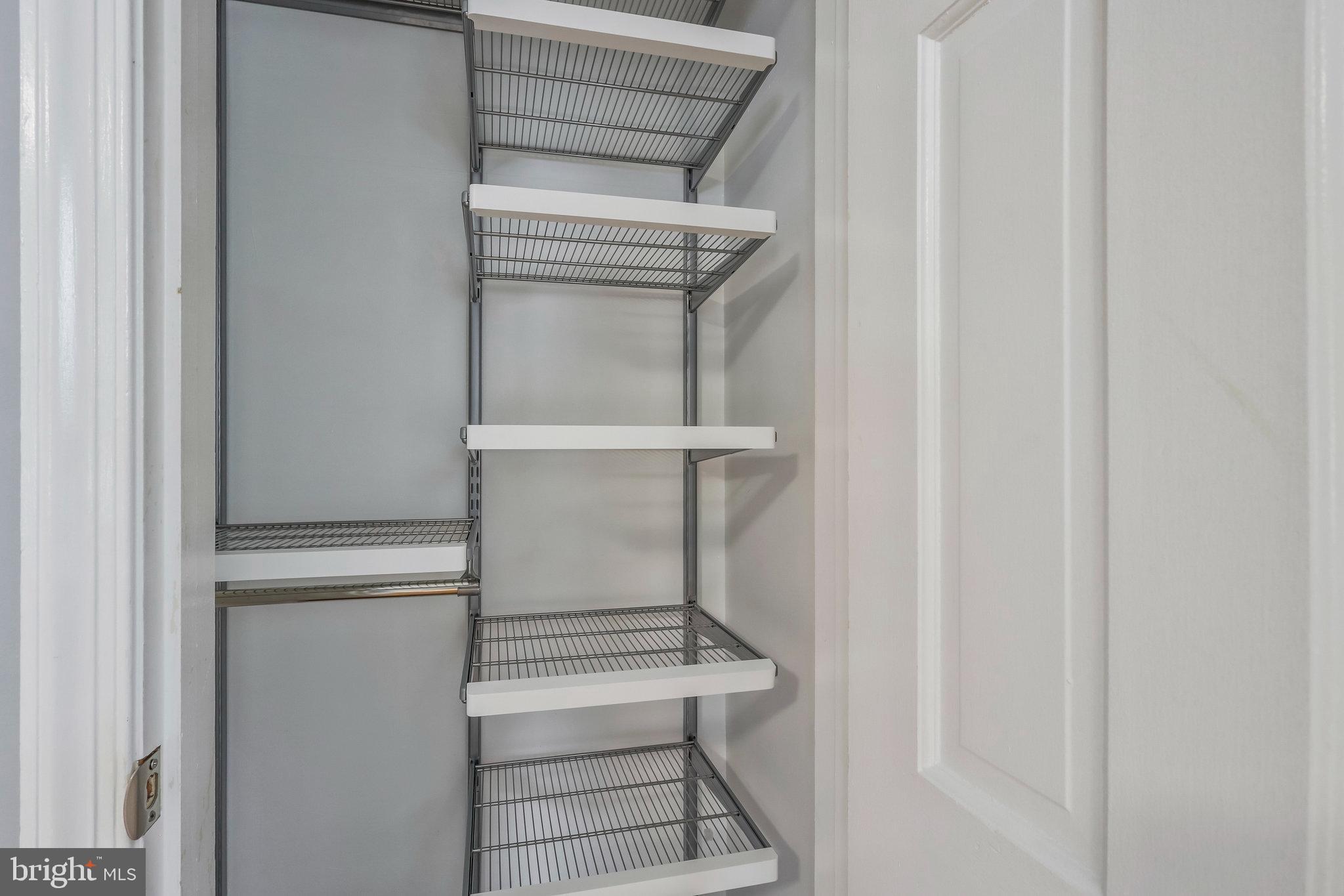 YORKTOWN VILLAGE - Residential Lease