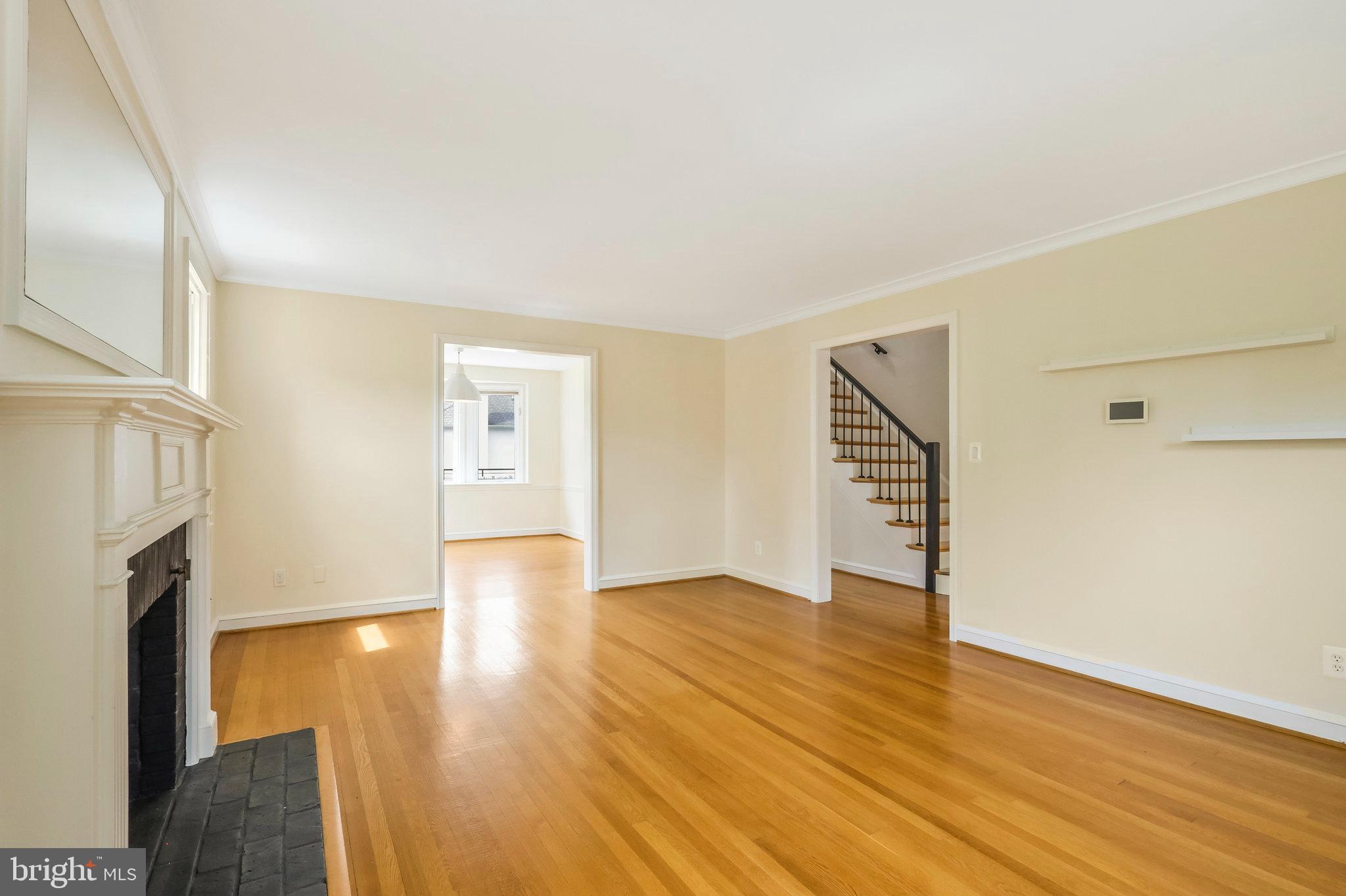 YORKTOWN VILLAGE - Residential Lease