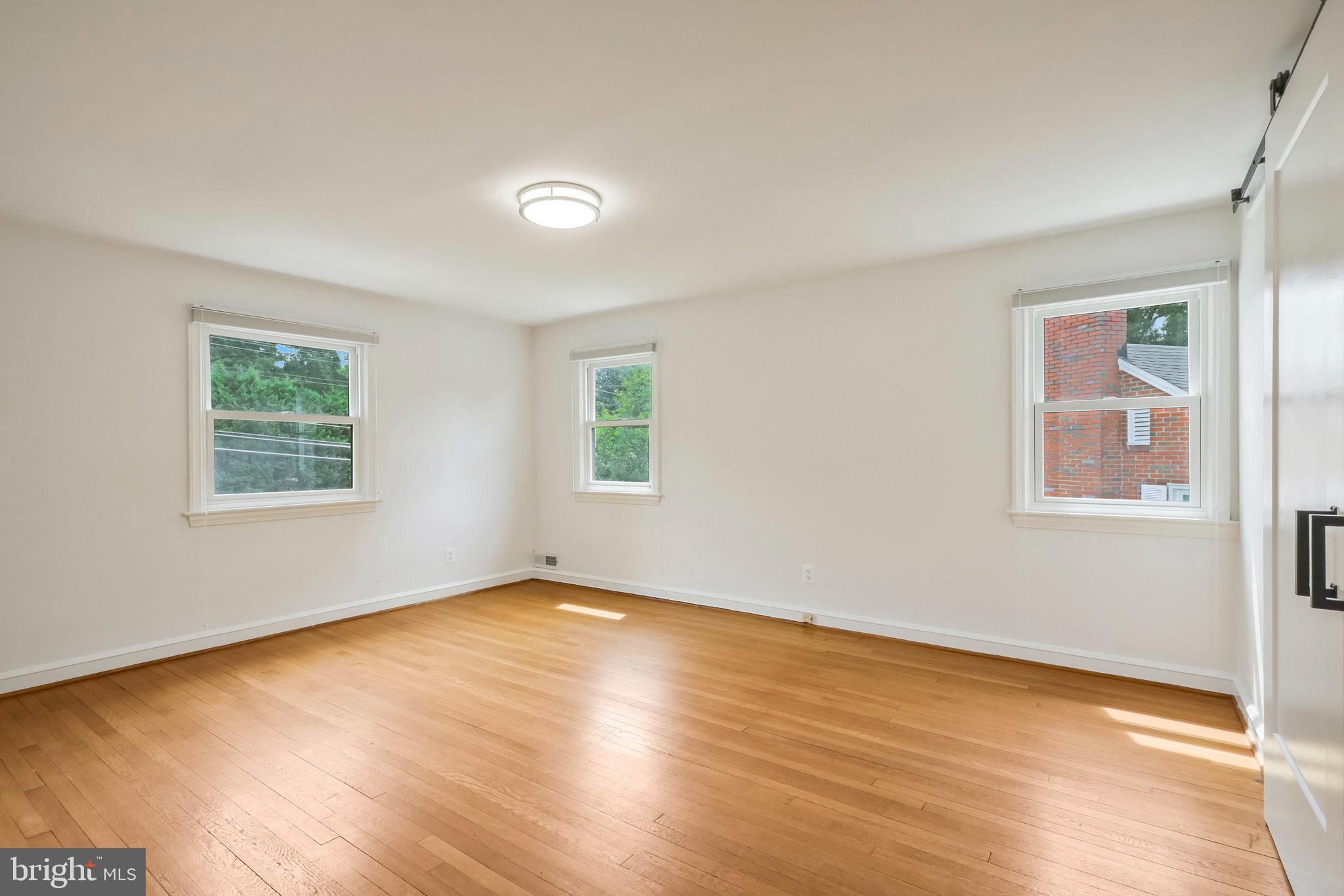 YORKTOWN VILLAGE - Residential Lease