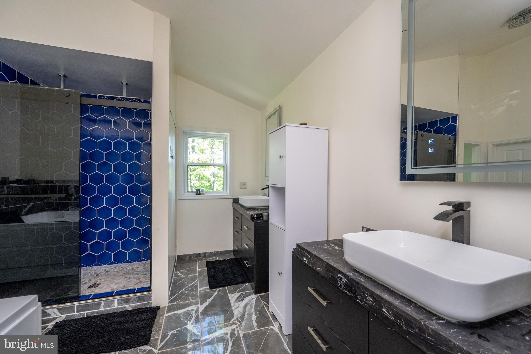 HERON COVE - Residential