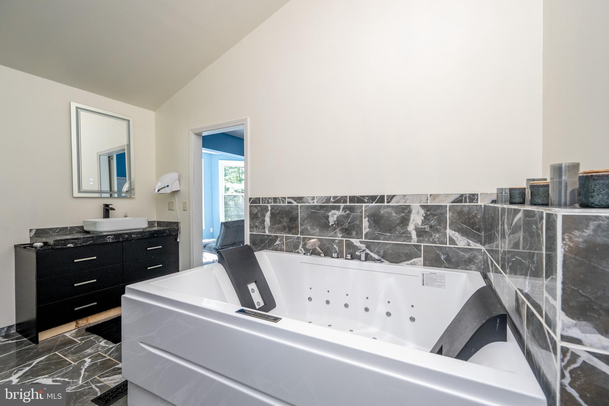 HERON COVE - Residential