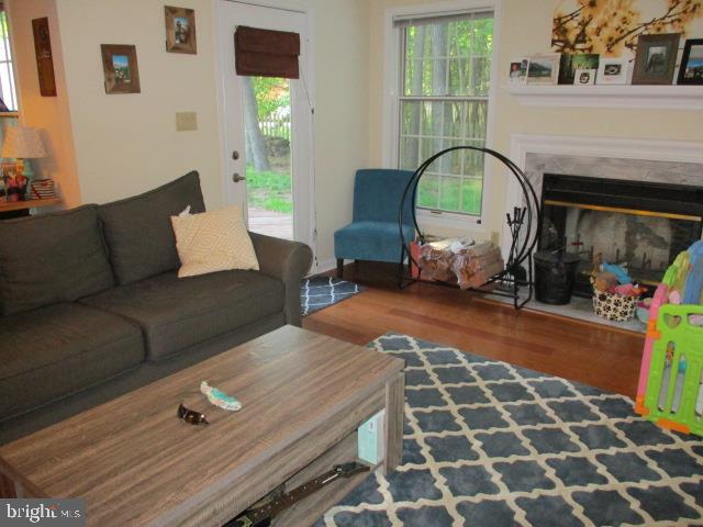 CEDAR COVE - Residential Lease