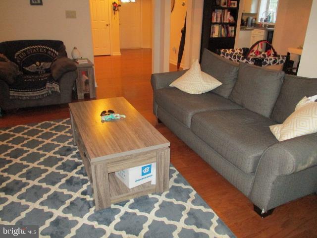 CEDAR COVE - Residential Lease