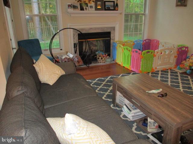 CEDAR COVE - Residential Lease