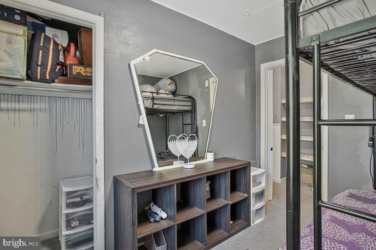 HOLLAND FORREST LANDING - Residential