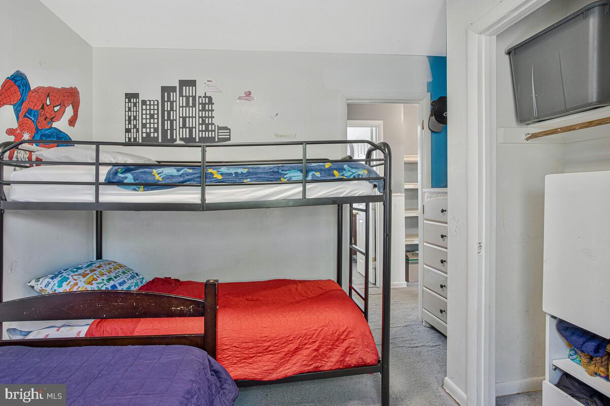 HOLLAND FORREST LANDING - Residential