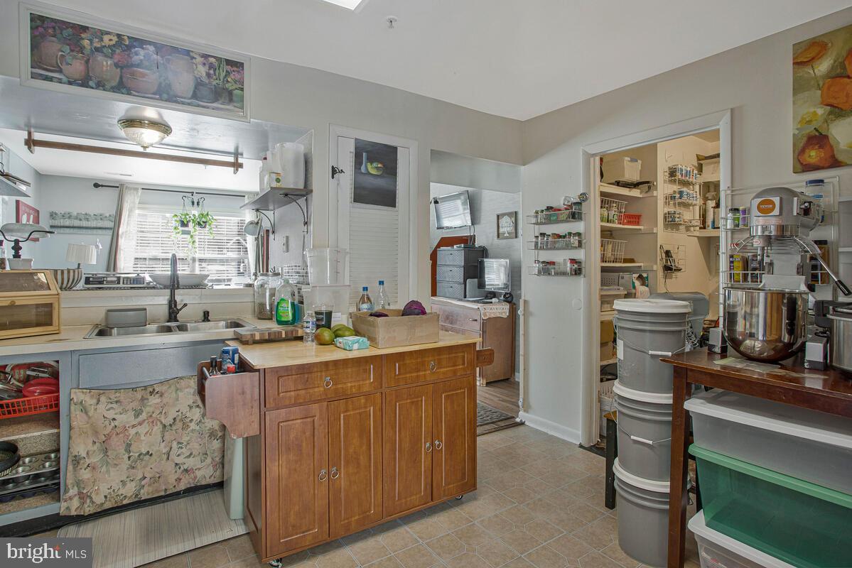 HOLLAND FORREST LANDING - Residential