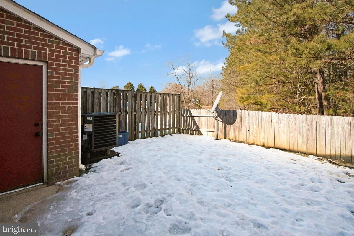 HOLLAND FORREST LANDING - Residential