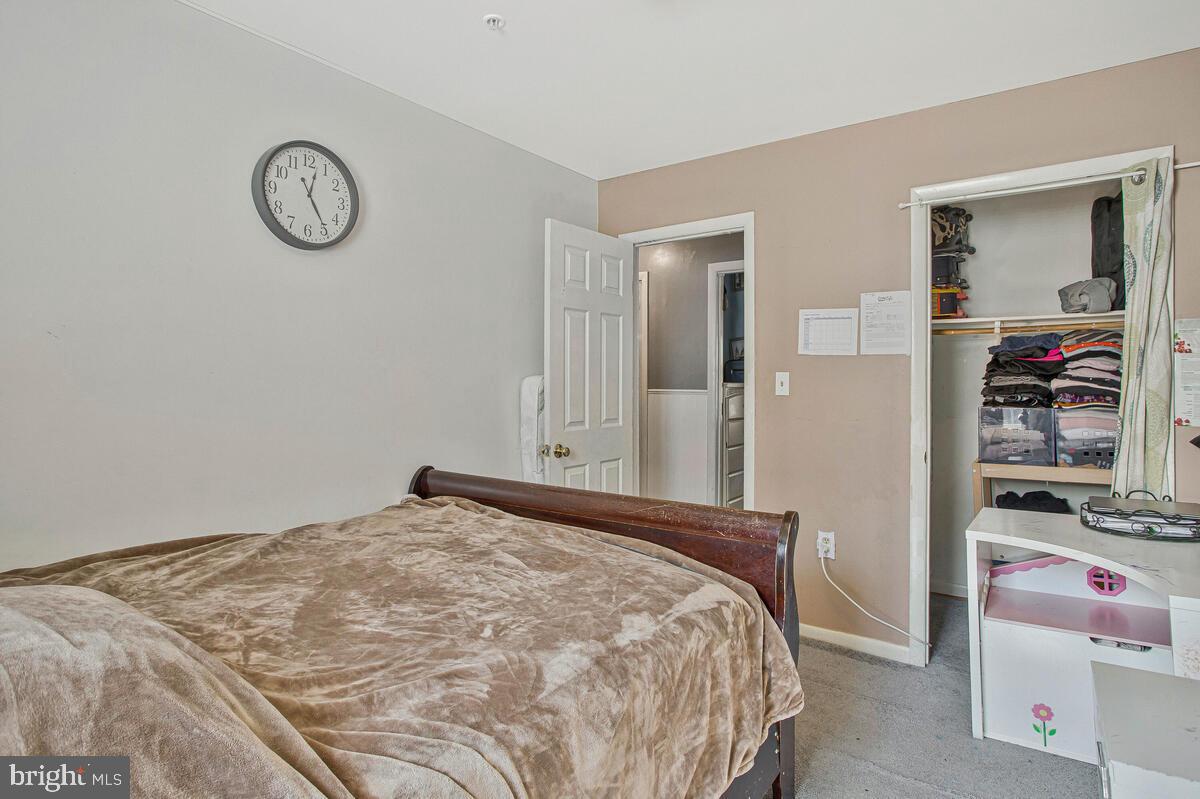 HOLLAND FORREST LANDING - Residential