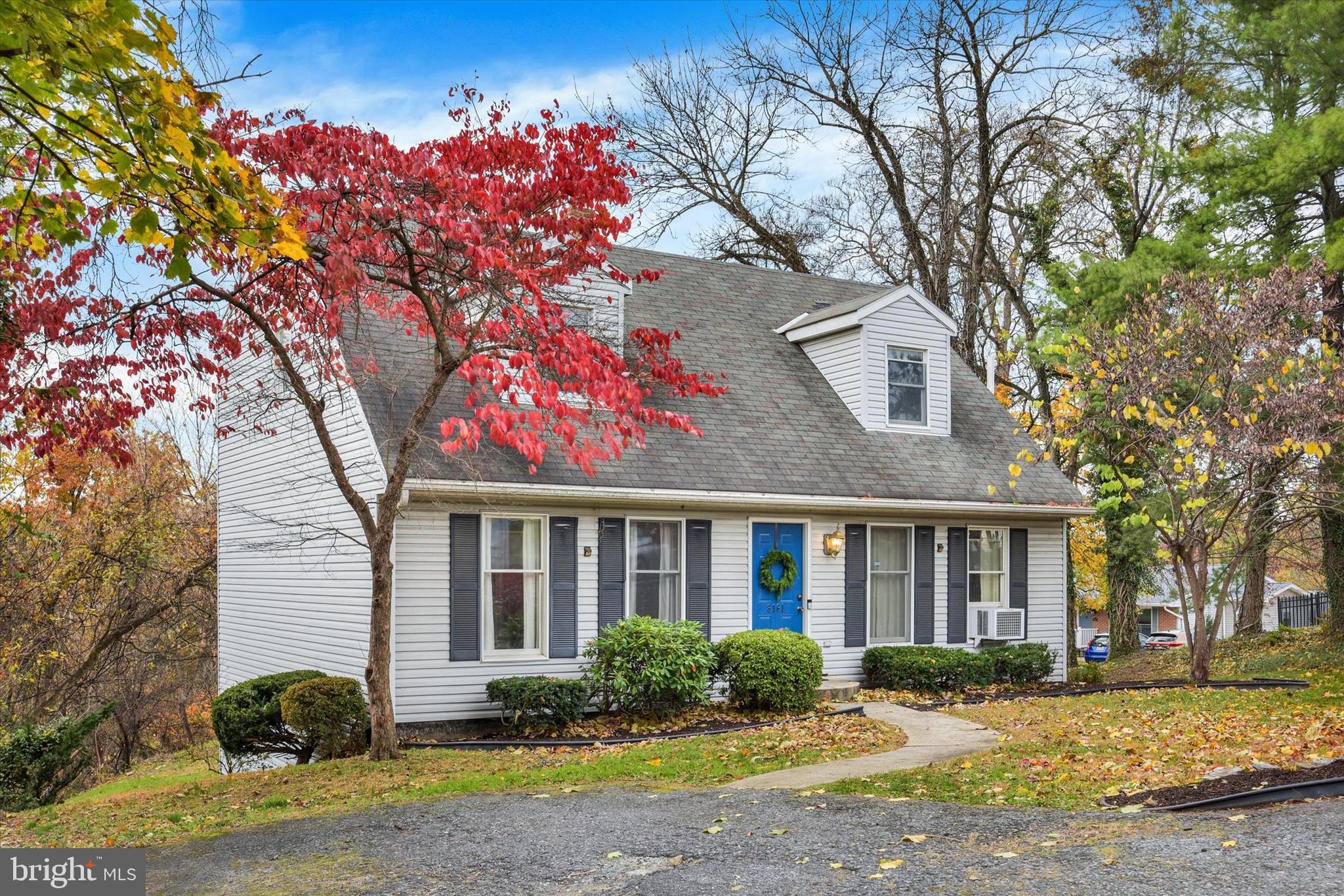 3161 SUNNYSIDE AVENUE