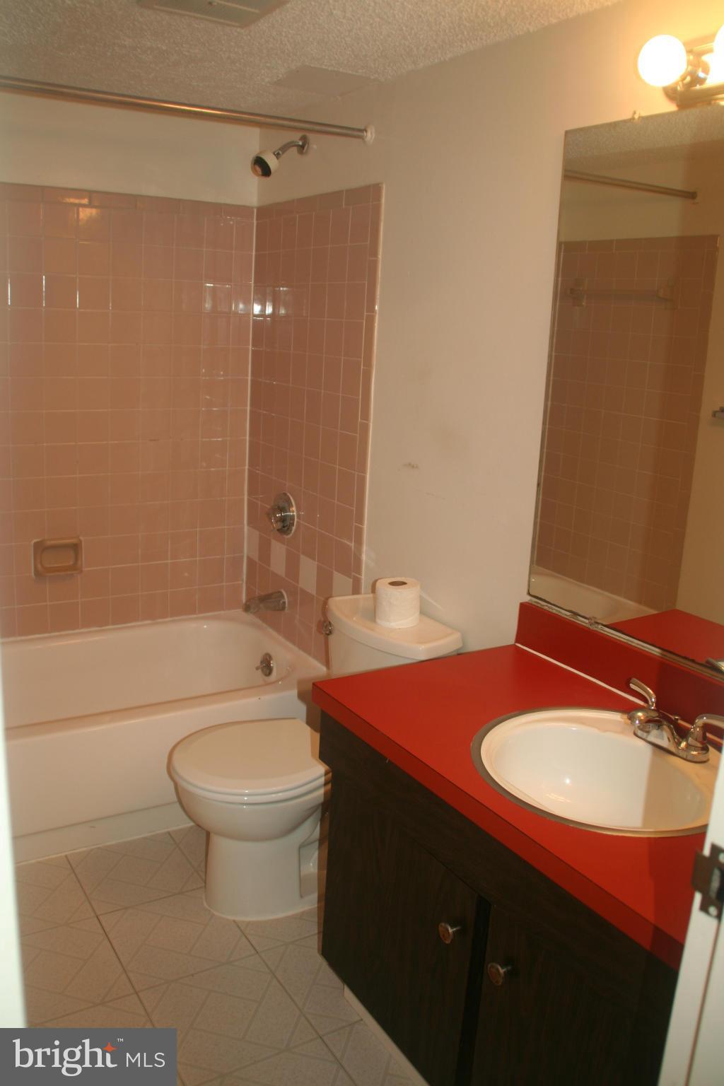 HUNTERS WOODS VILLAGE - Residential Lease