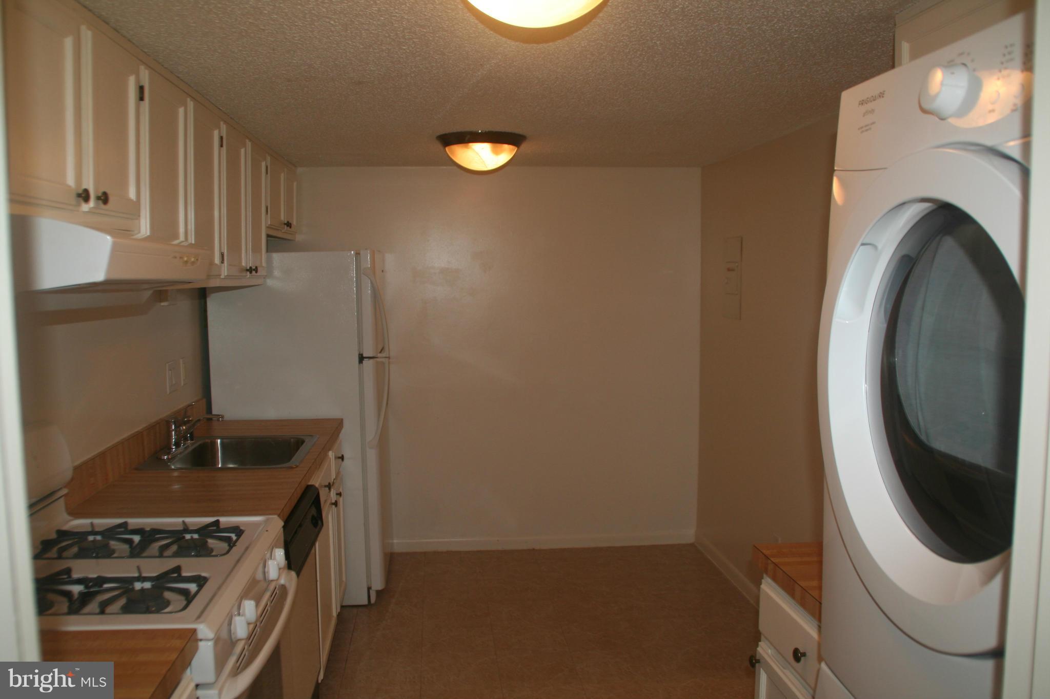 HUNTERS WOODS VILLAGE - Residential Lease