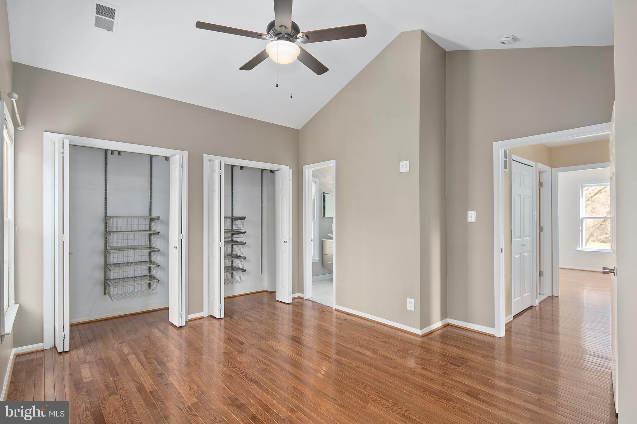 FOX MILL ESTATES - Residential