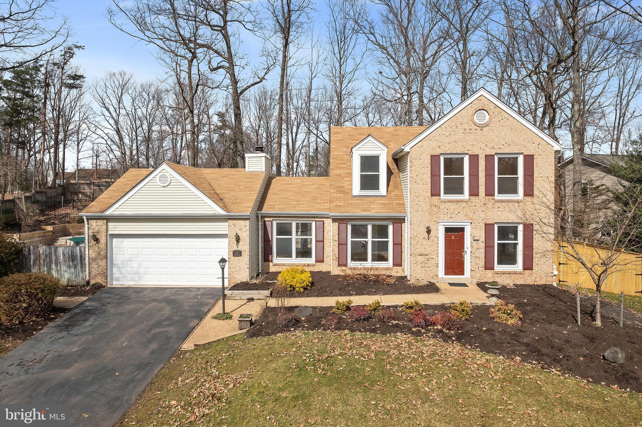 FOX MILL ESTATES - Residential