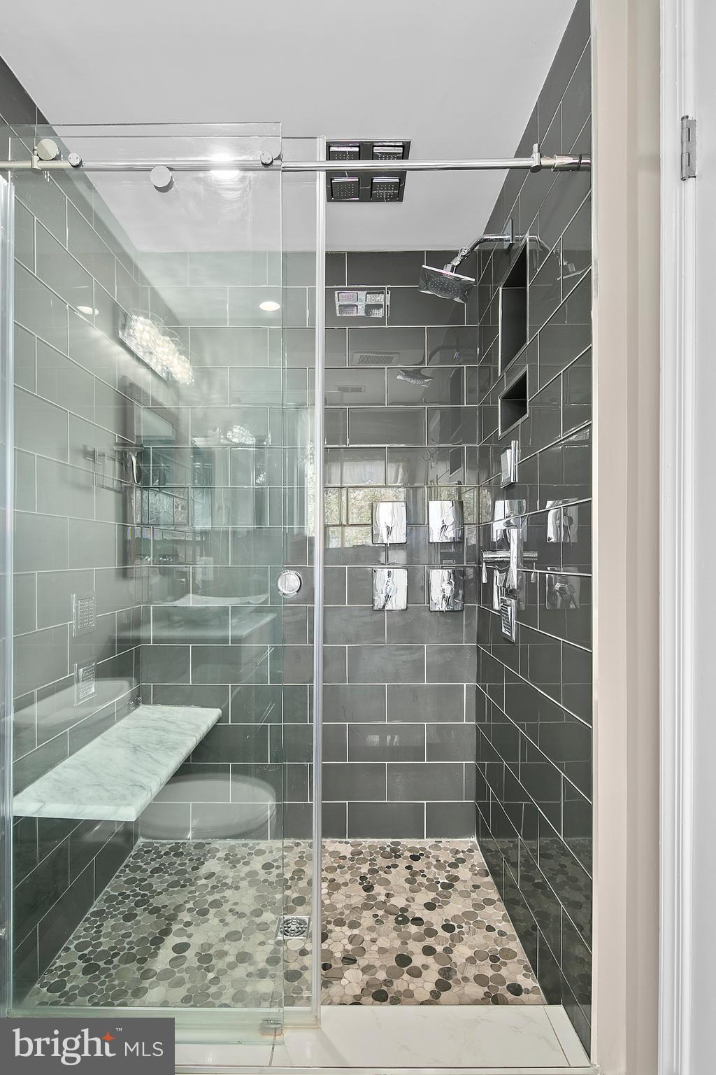 FOX MILL ESTATES - Residential