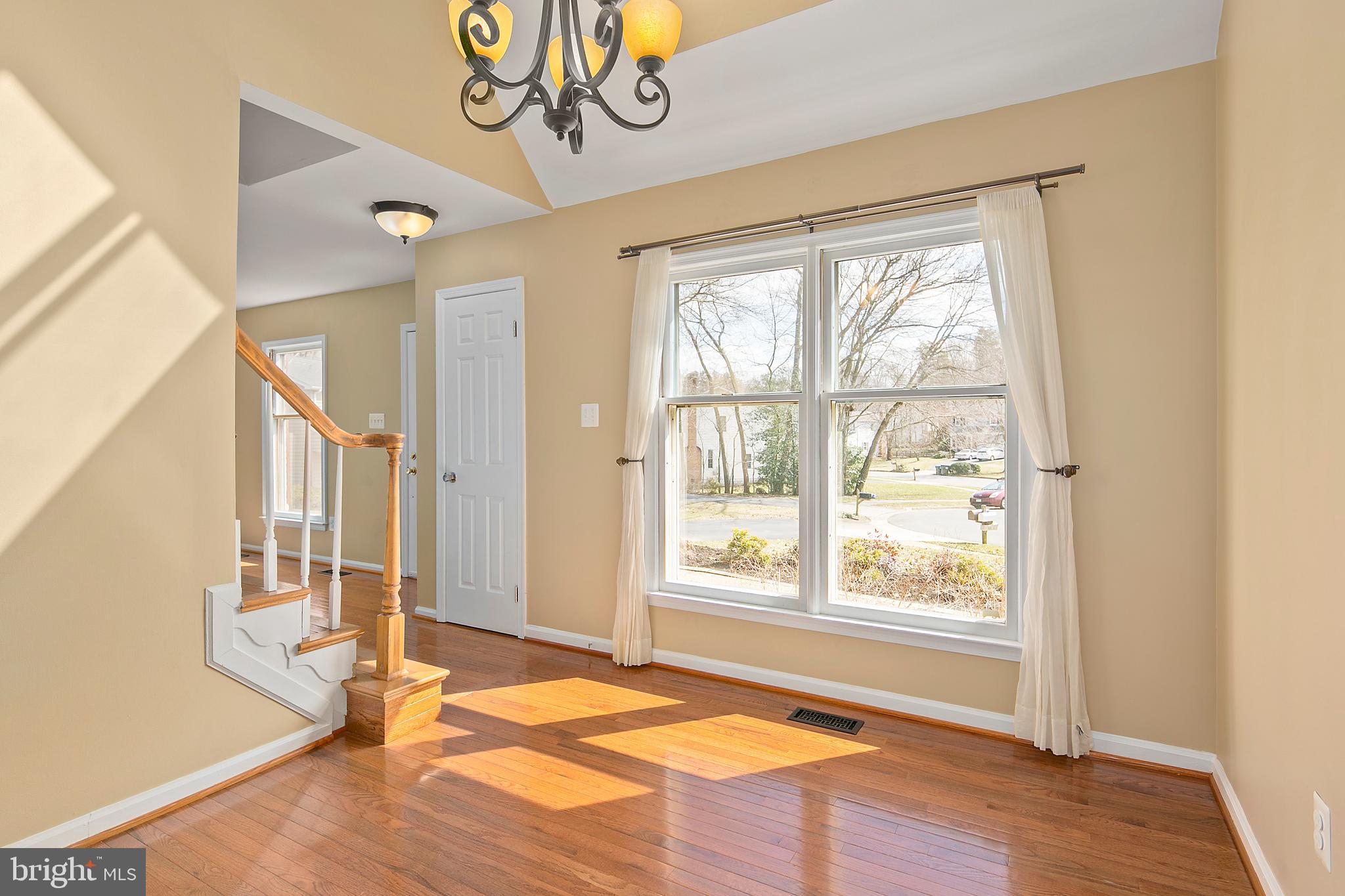 FOX MILL ESTATES - Residential