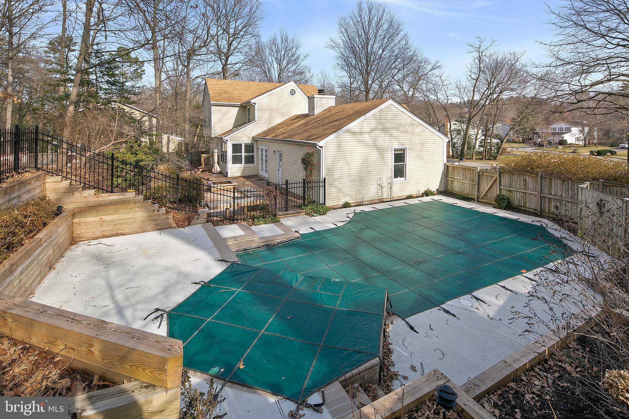 FOX MILL ESTATES - Residential