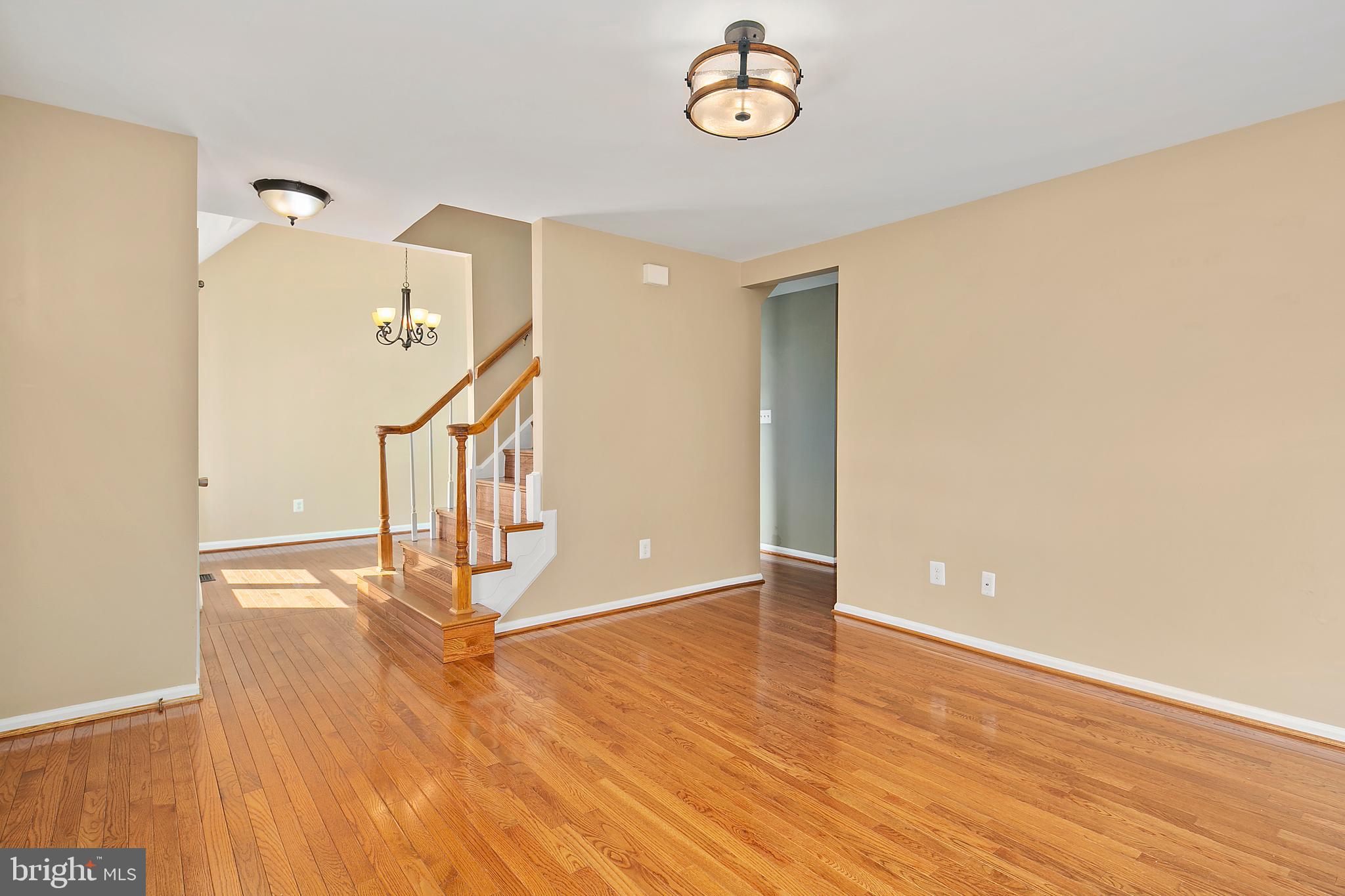 FOX MILL ESTATES - Residential