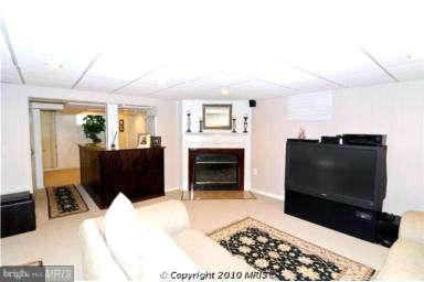 FREDERICK HEIGHTS - Residential Lease