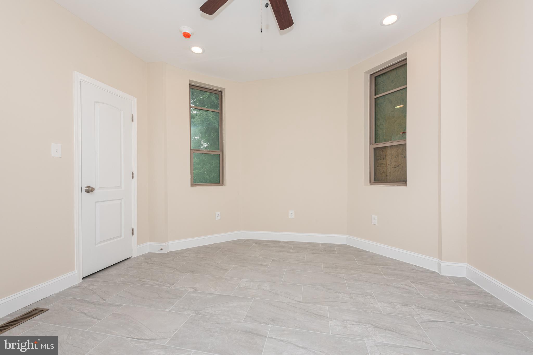 WINDSOR HILLS - Commercial Sale