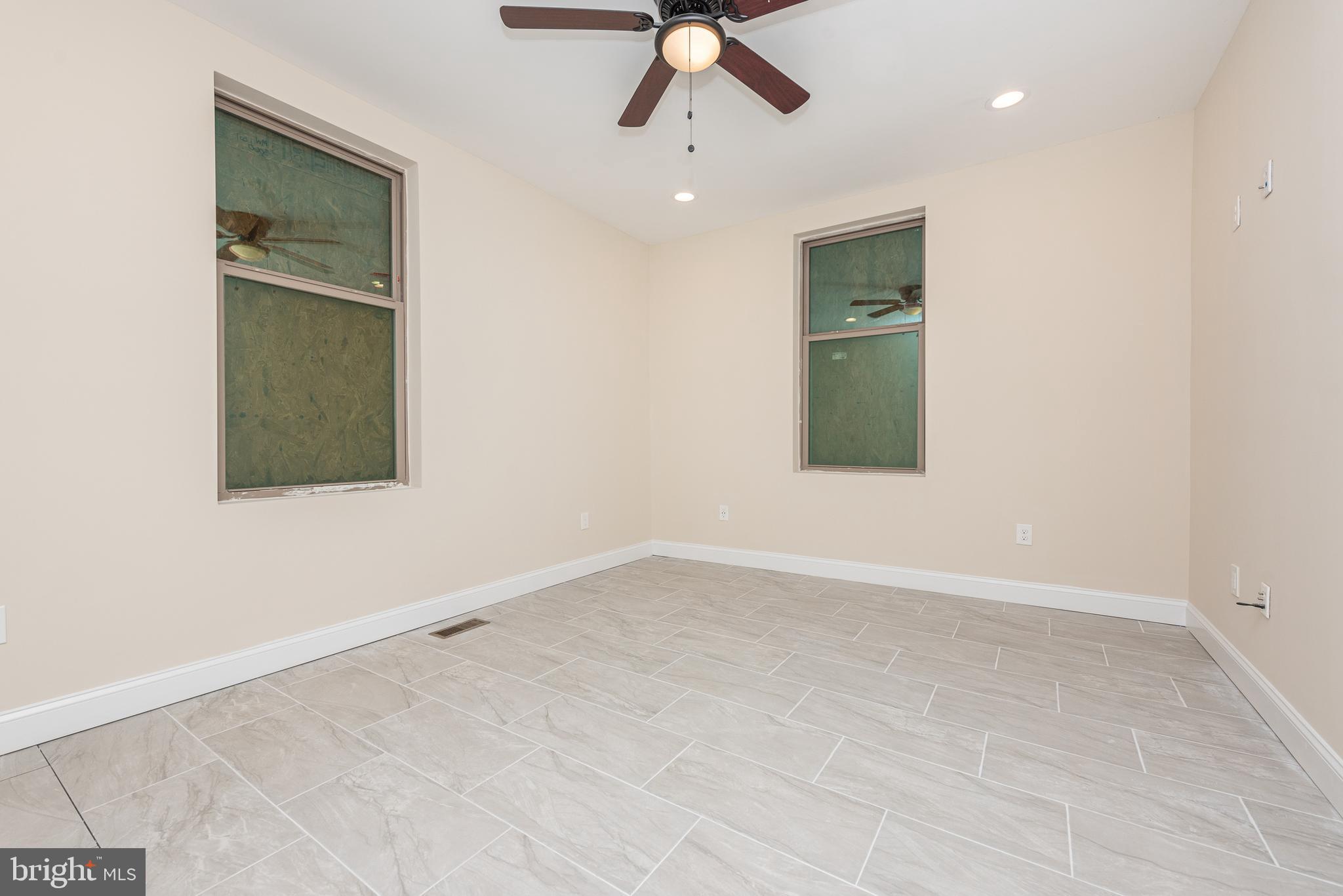WINDSOR HILLS - Commercial Sale
