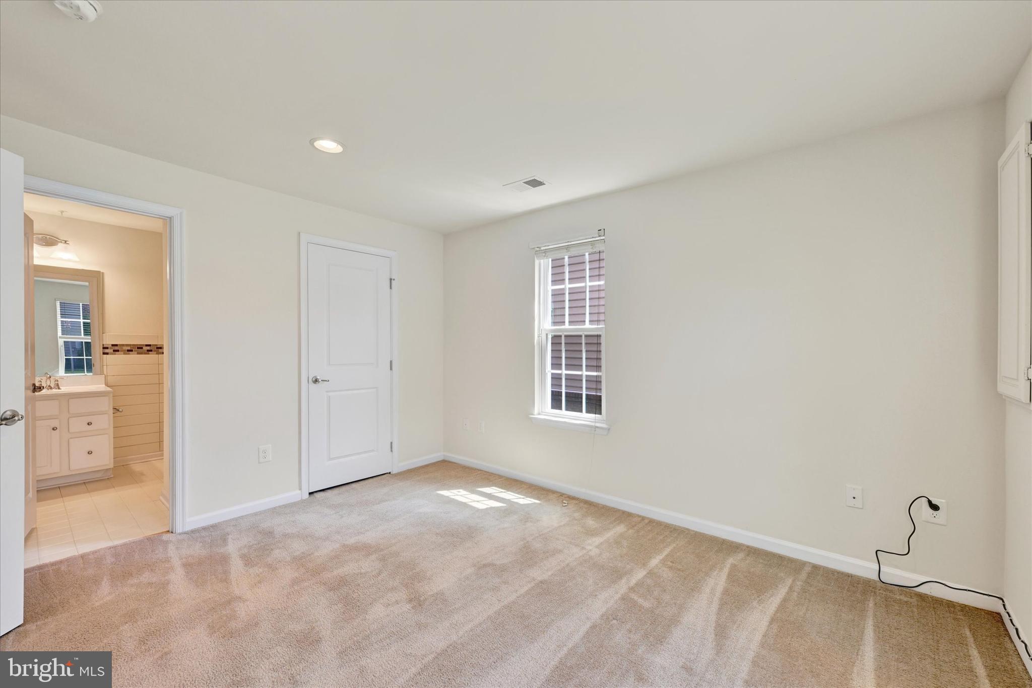 9450 BALLARD GREEN DRIVE
