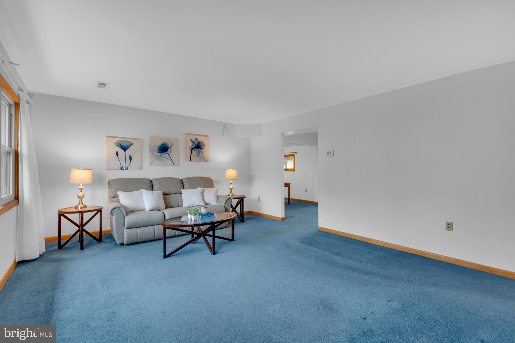 COUNTRY CLUB ESTATES - Residential