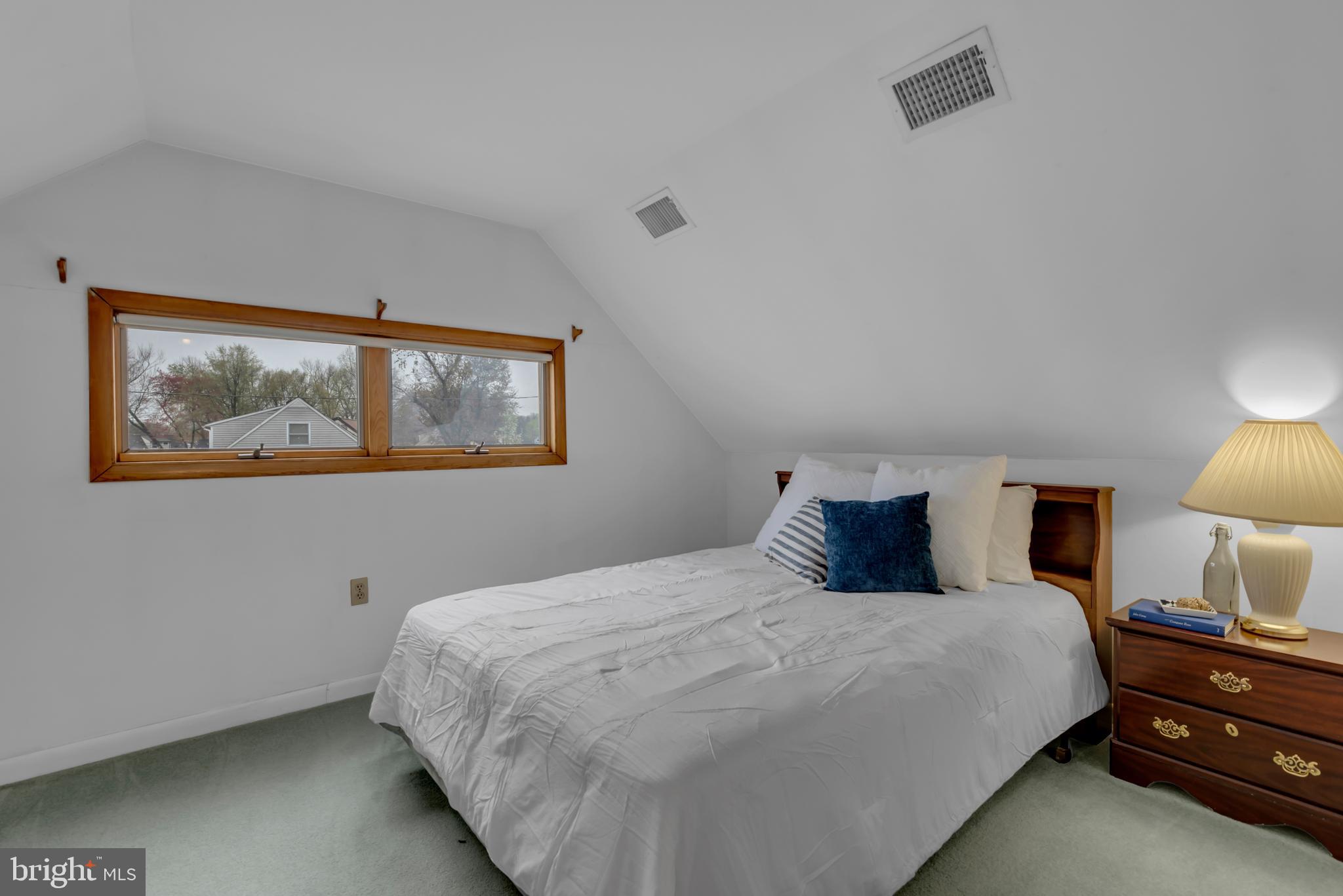 COUNTRY CLUB ESTATES - Residential