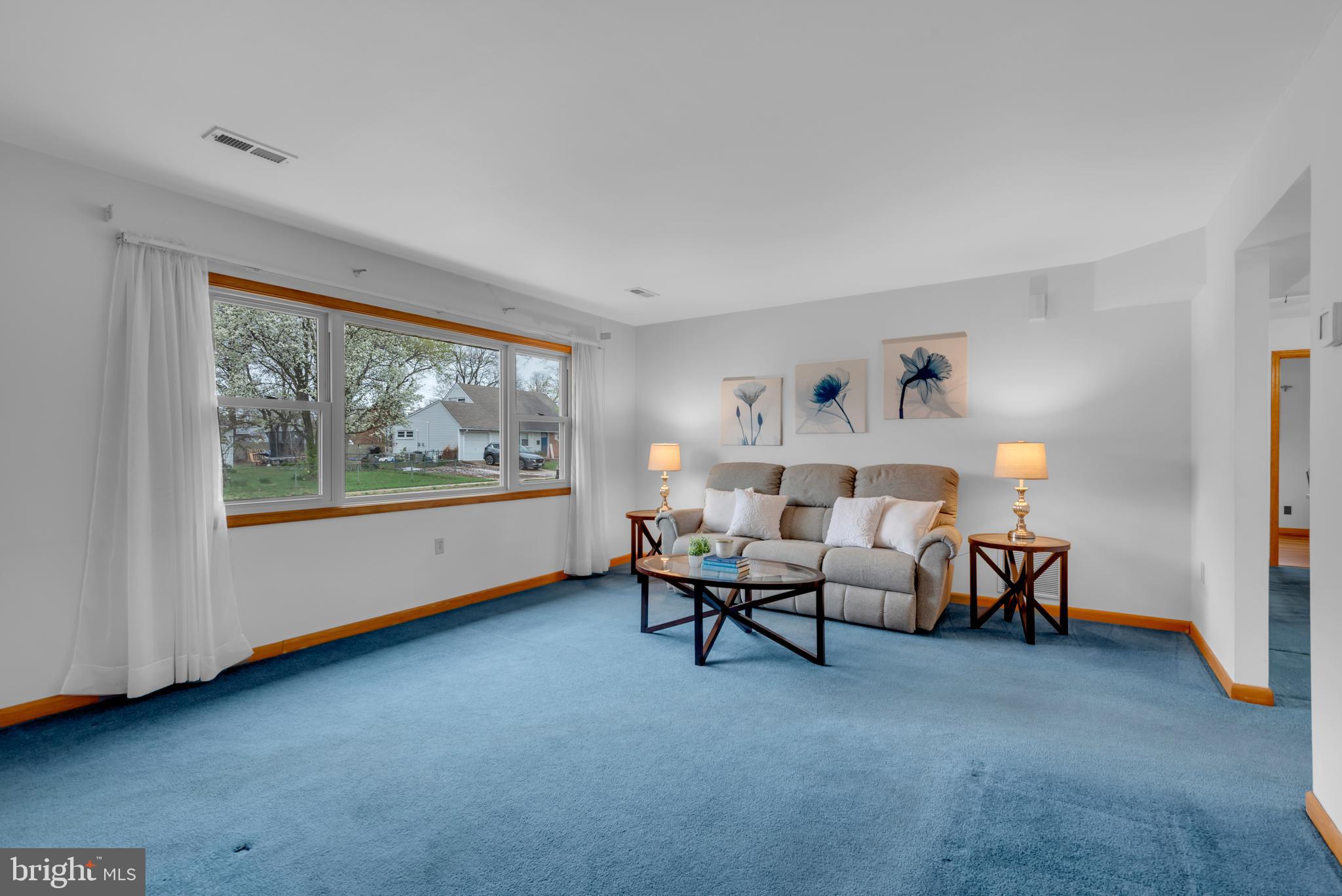 COUNTRY CLUB ESTATES - Residential