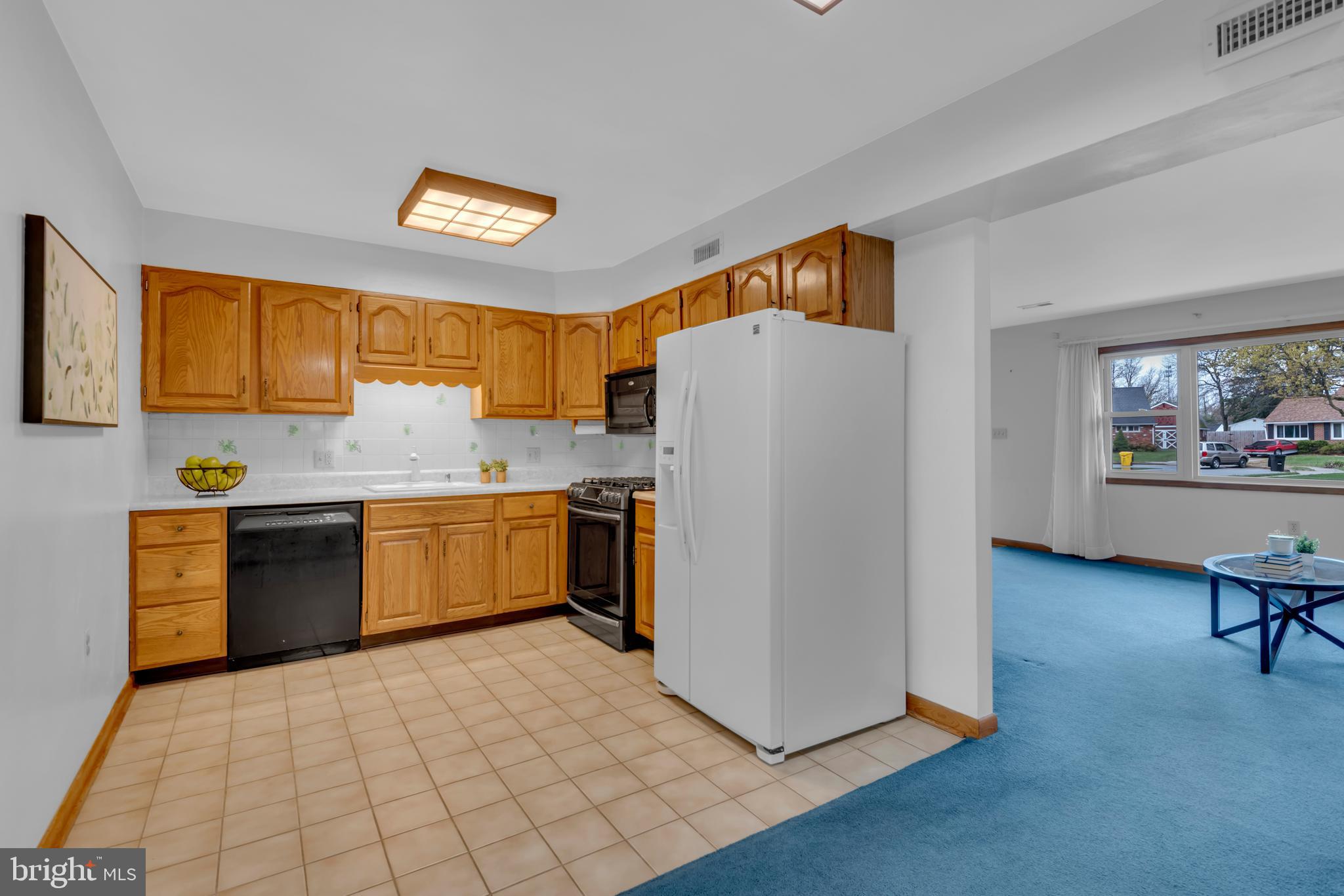 COUNTRY CLUB ESTATES - Residential