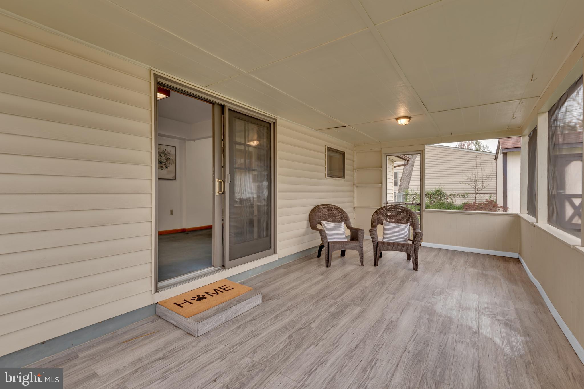 COUNTRY CLUB ESTATES - Residential