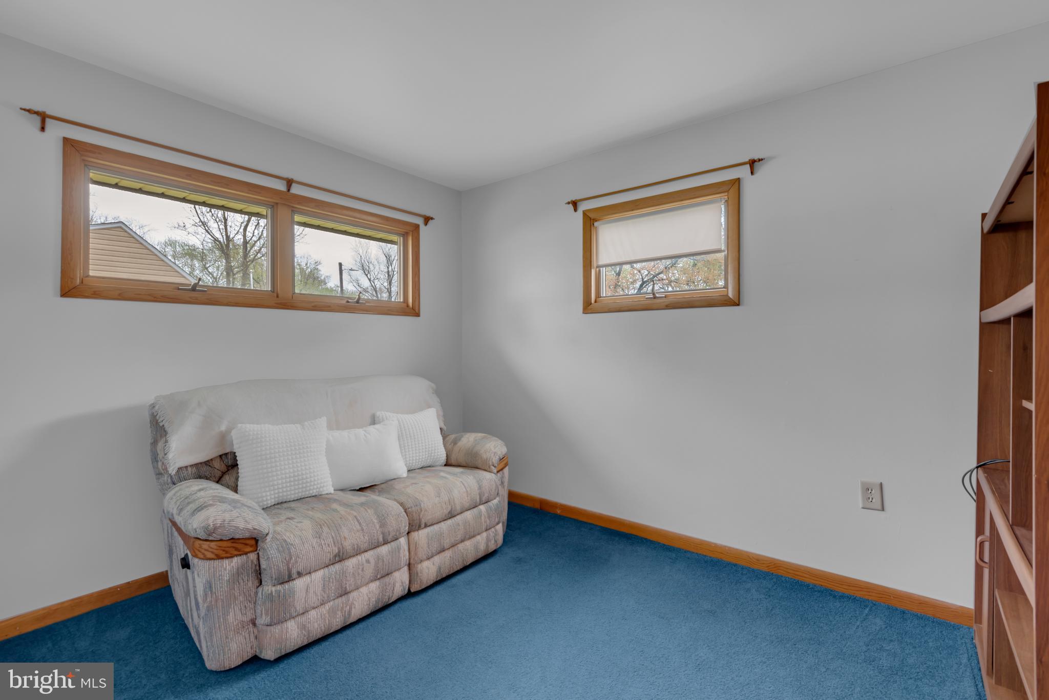 COUNTRY CLUB ESTATES - Residential