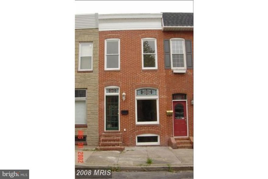 LOCATION! LOCATION! LOCATION!  Charming rowhome with gleaming hardwoods, updated kitchen, master bedroom with en suite bath in incredible location at great value!  Convenient to Canton Square, the water front, downtown and the Can Co. Huge front window lets in plenty of light.  Private rear fenced in patio is the perfect spot to grill out and entertain.  Don't miss this one!