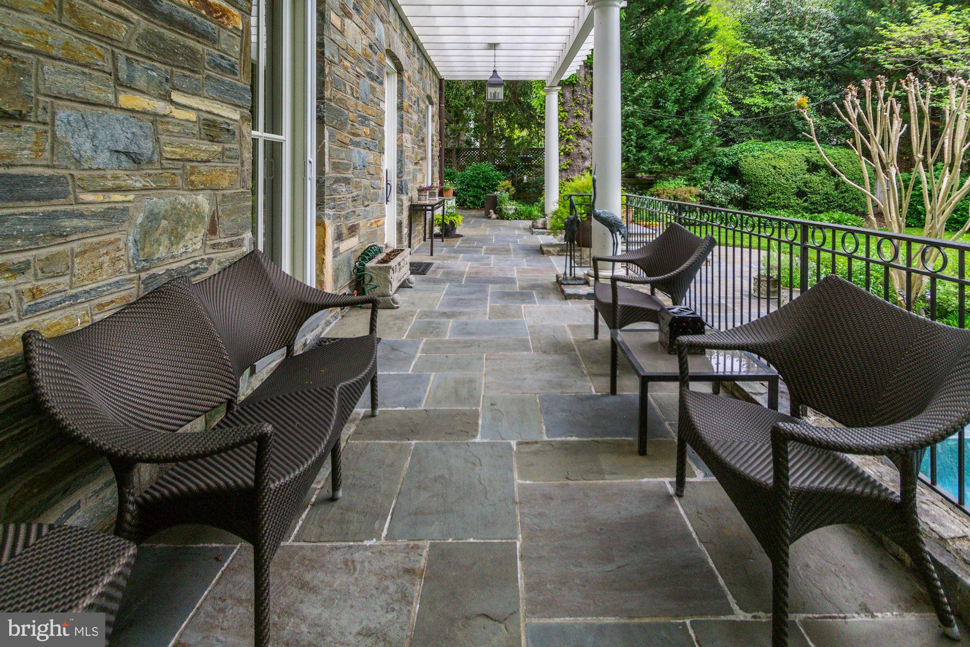 SPRING VALLEY - Residential